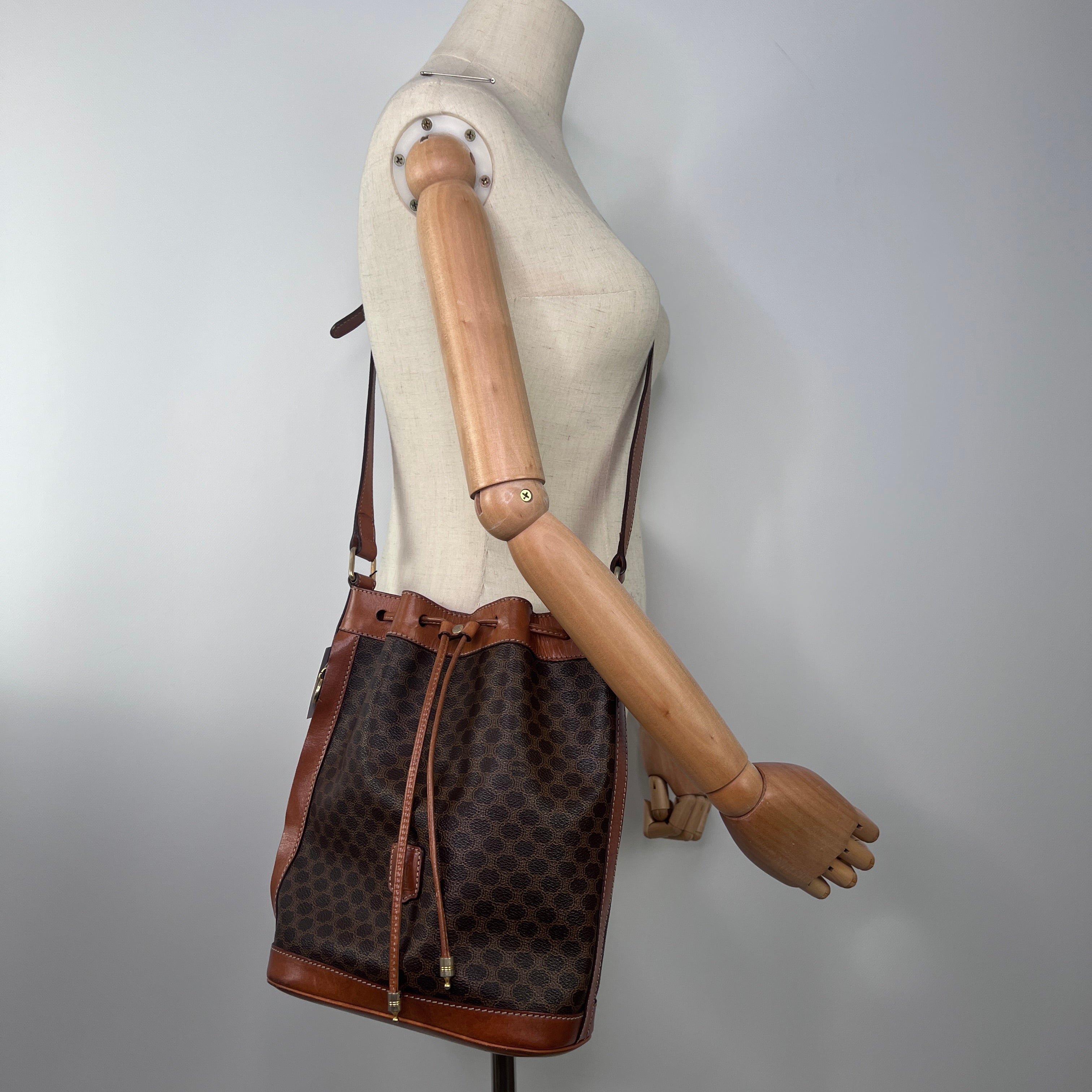 Sac à main CELINE Seau toile et cuir marron