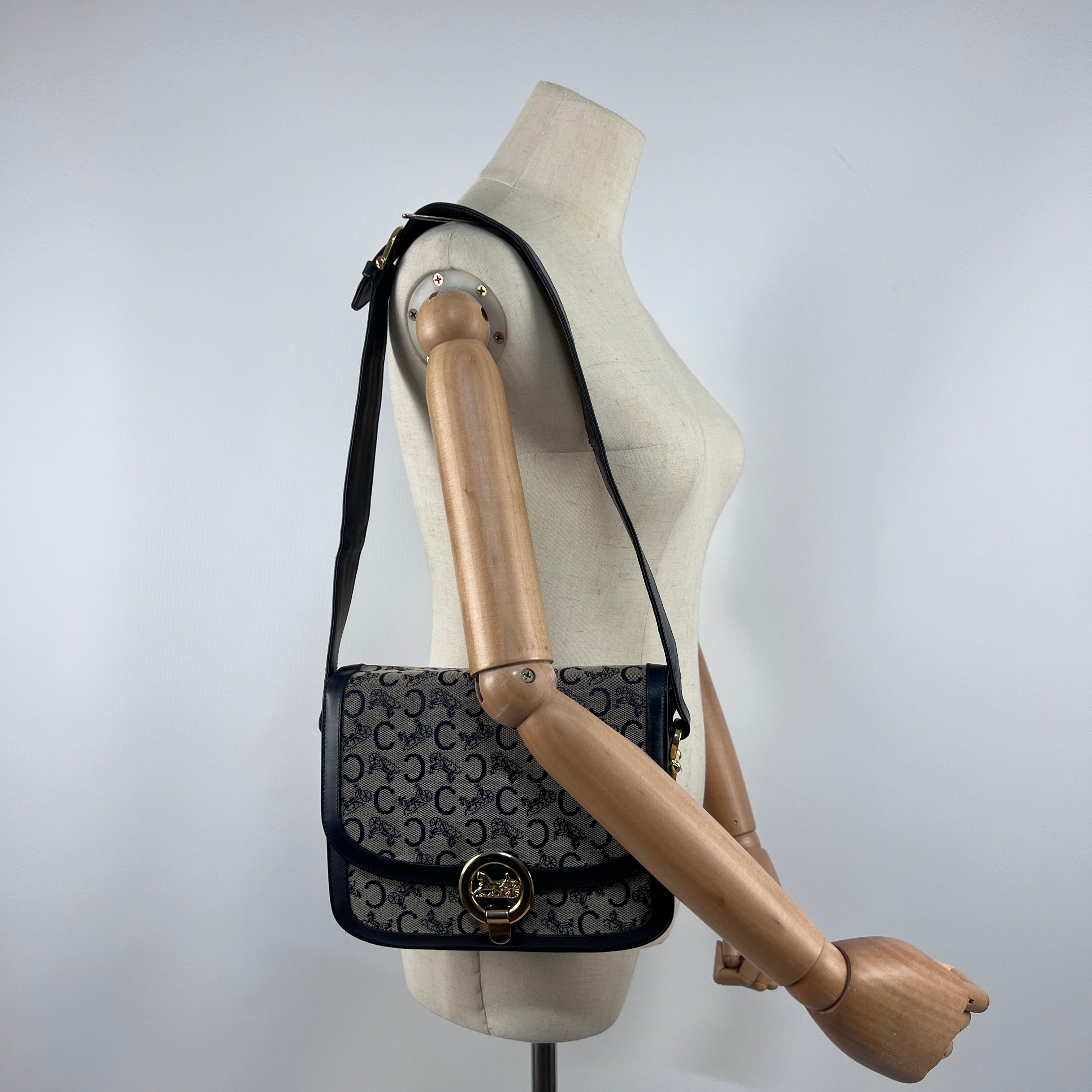 Sac à main CELINE Triomphe toile et cuir navy