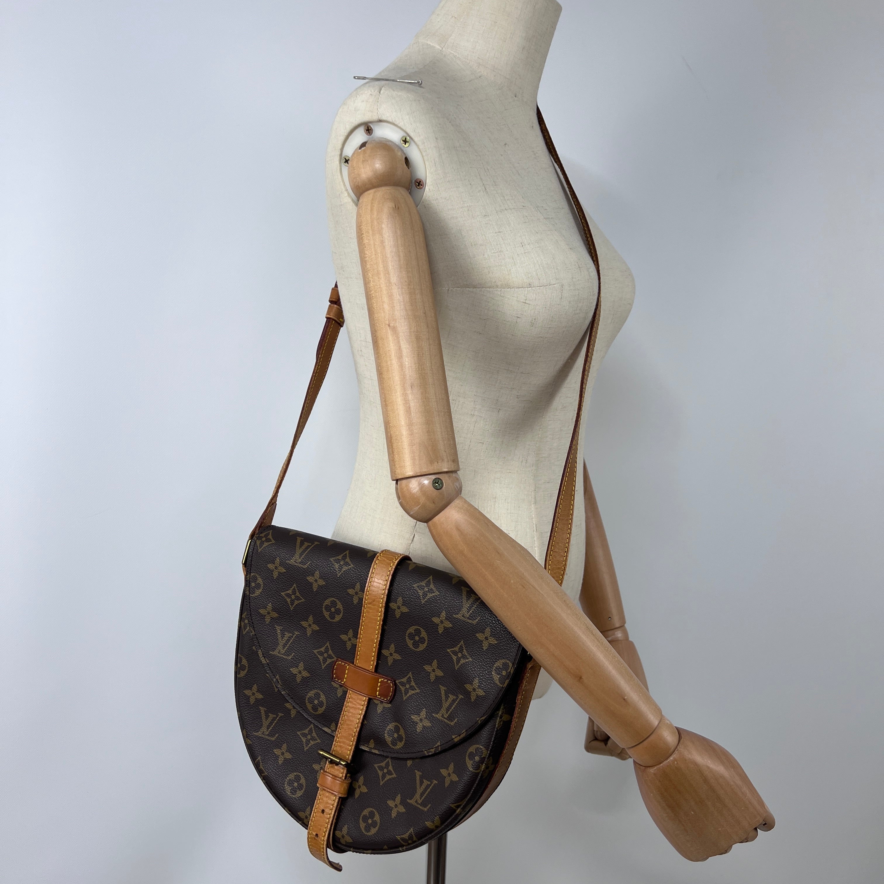 Sac à main LOUIS VUITTON Chantilly toile et cuir marron