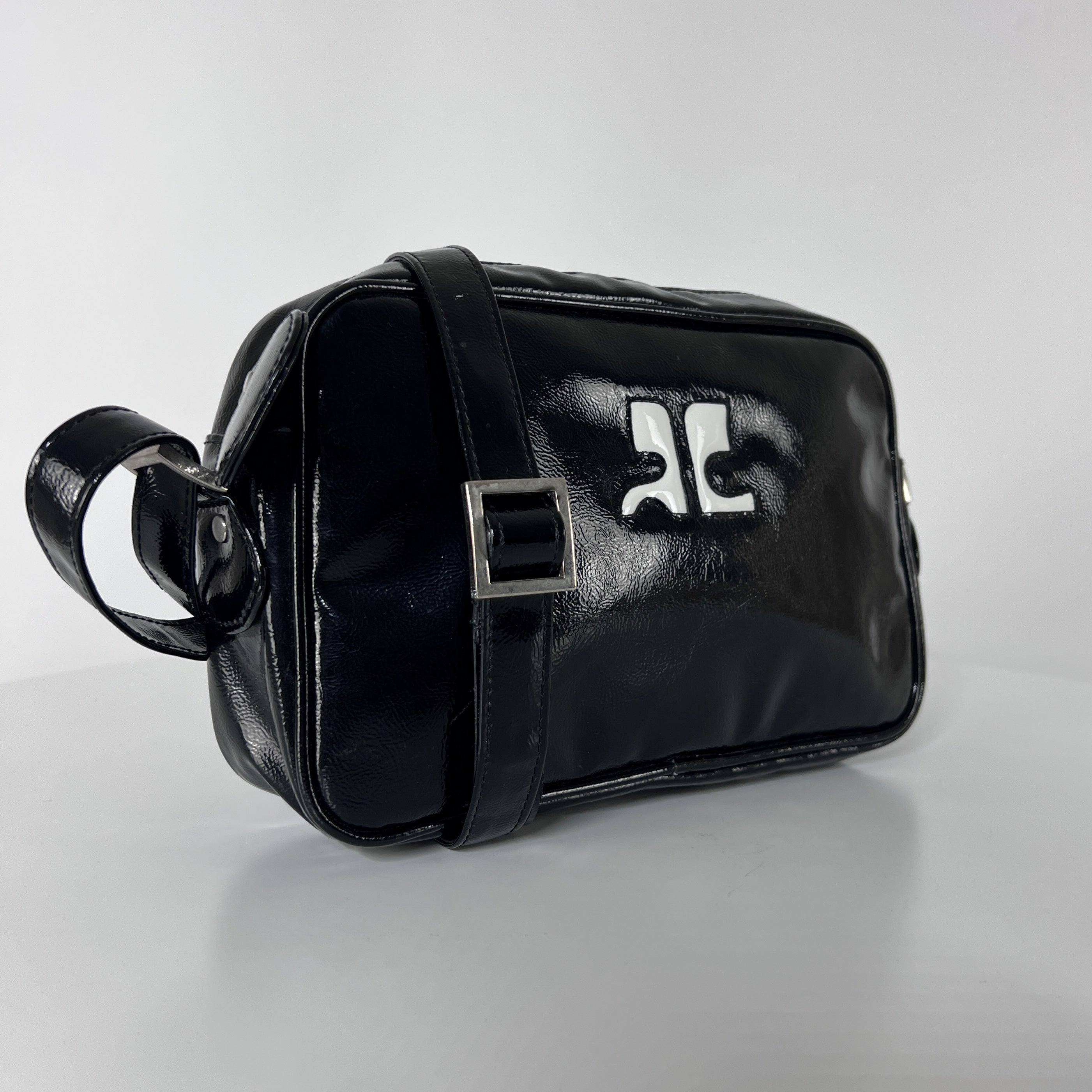 Sac à main COURREGES Caméra vinyle noir