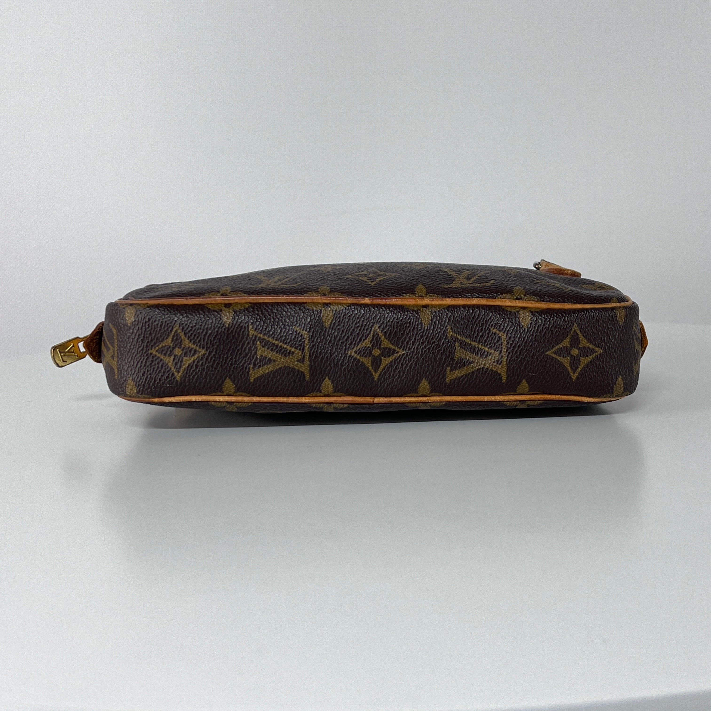Sac à main LOUIS VUITTON Marly toile et cuir marron