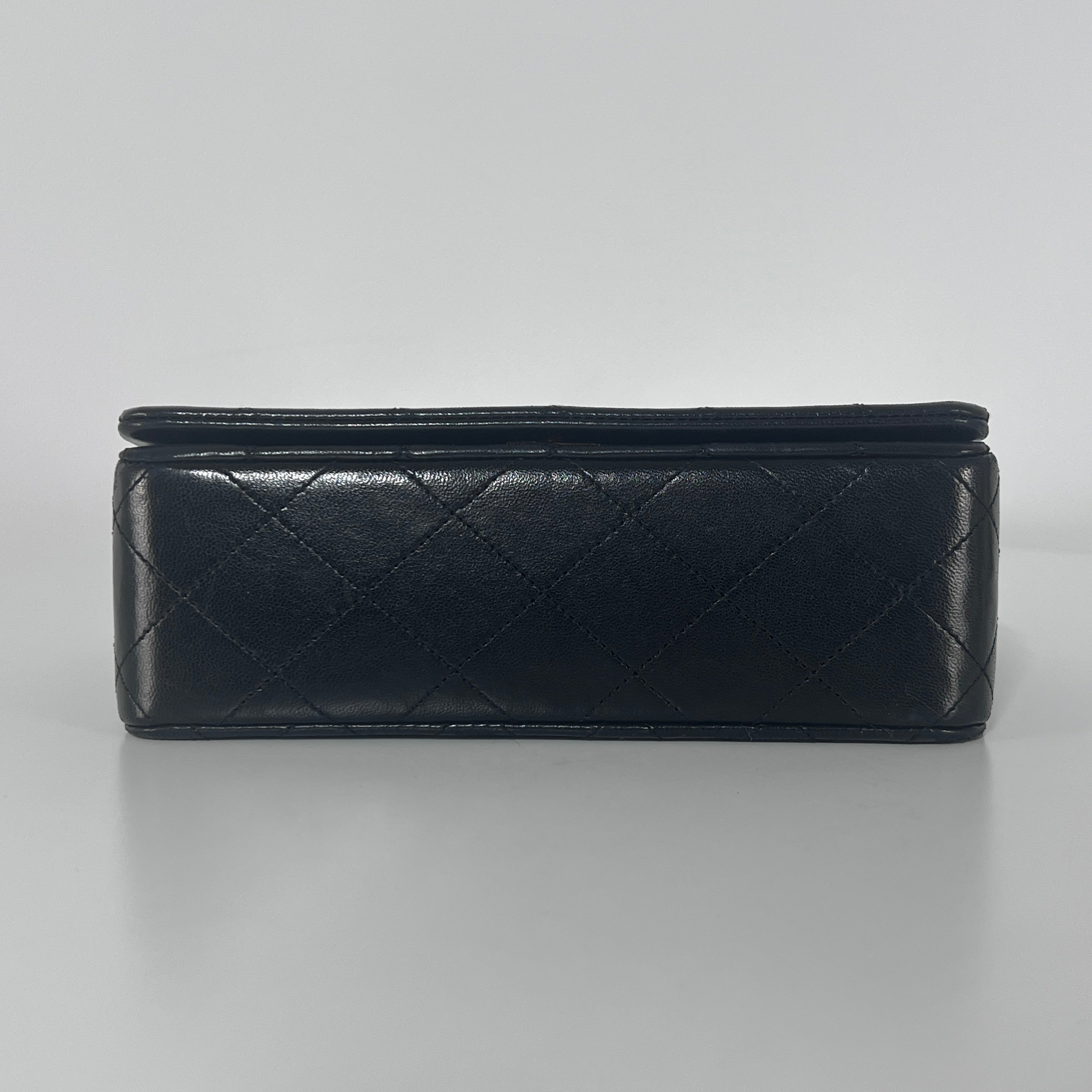 Sac à main CHANEL Timeless 19 cuir  noir