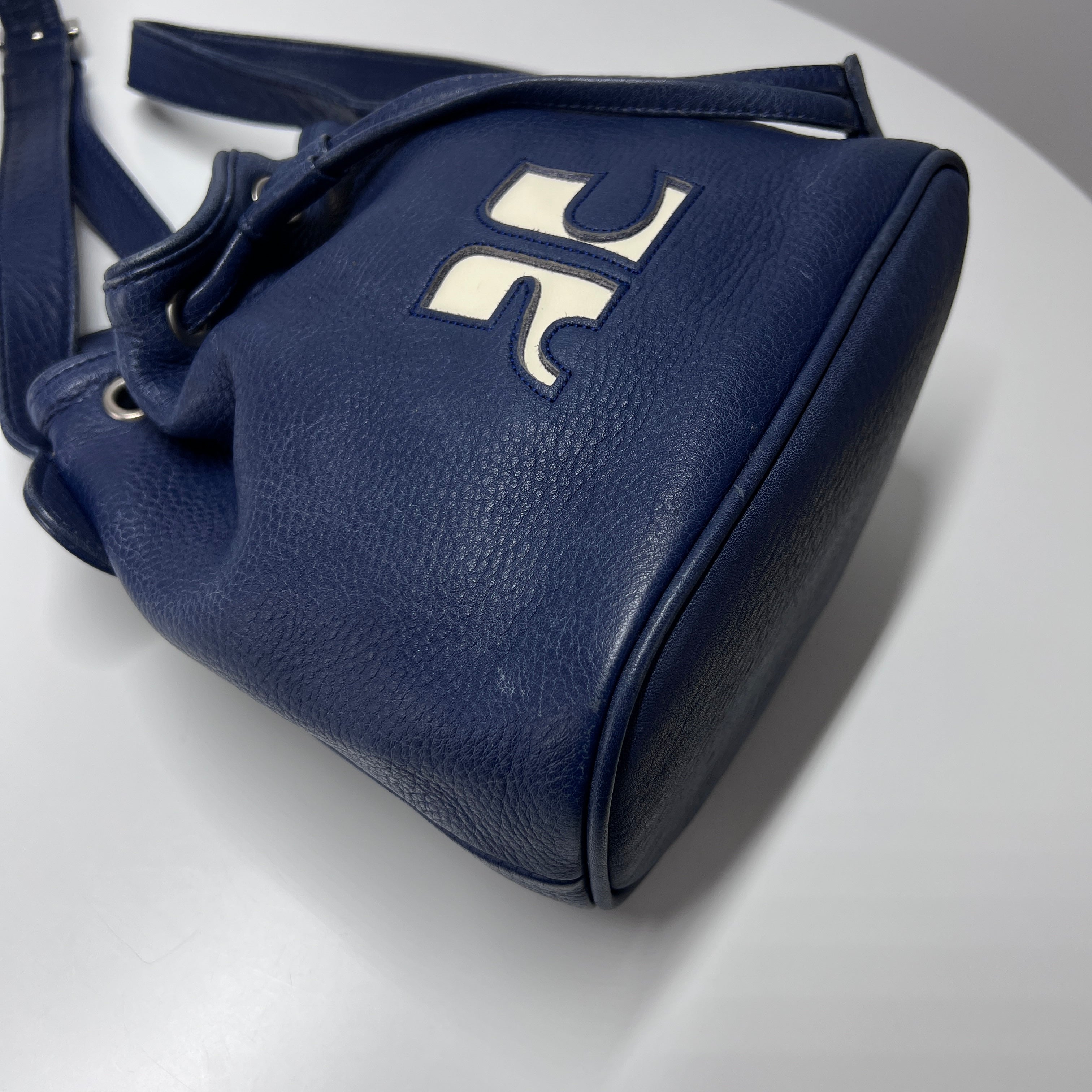 Sac à main COURREGES Bucket cuir bleu