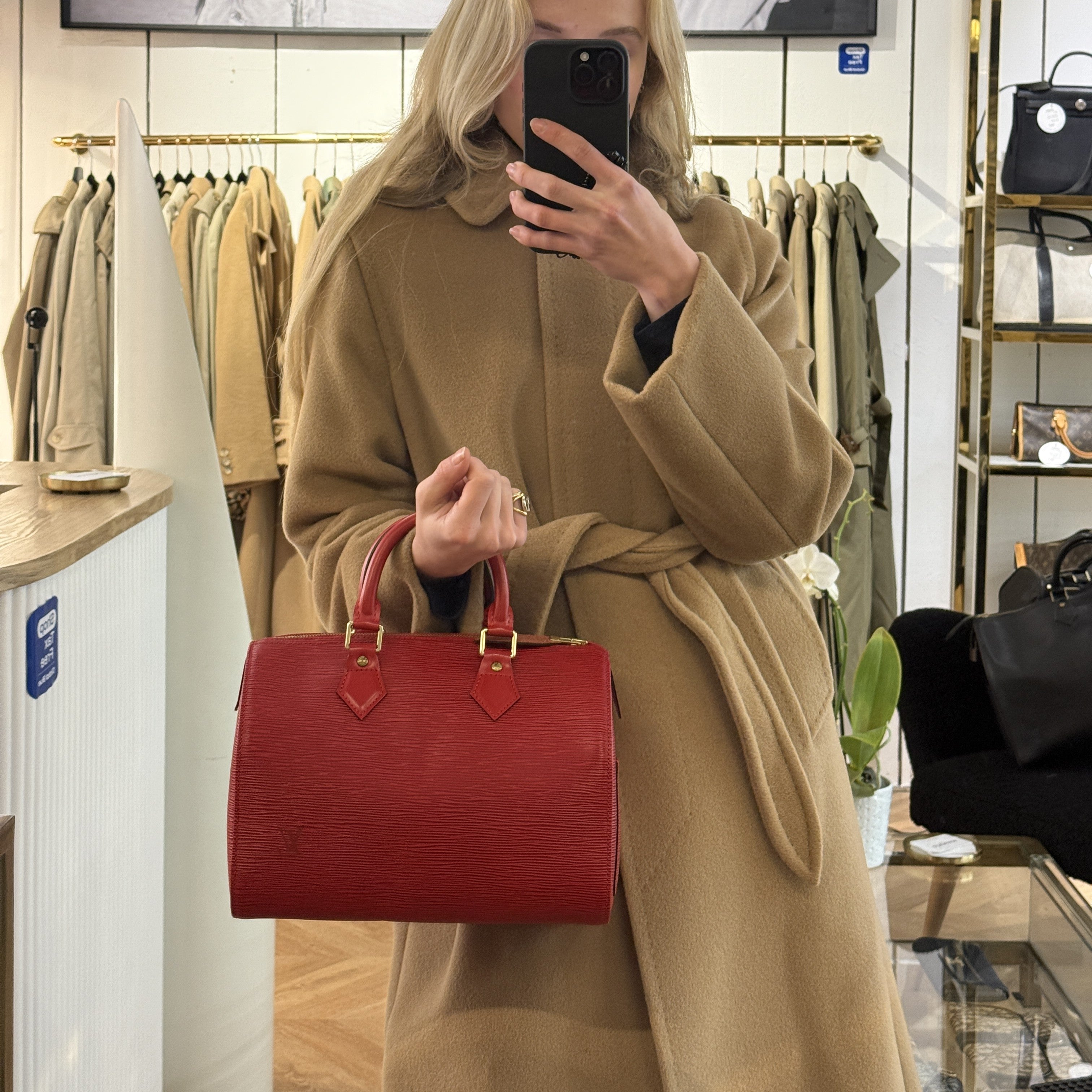 Sac à main LOUIS VUITTON Speedy 30 cuir épi rouge