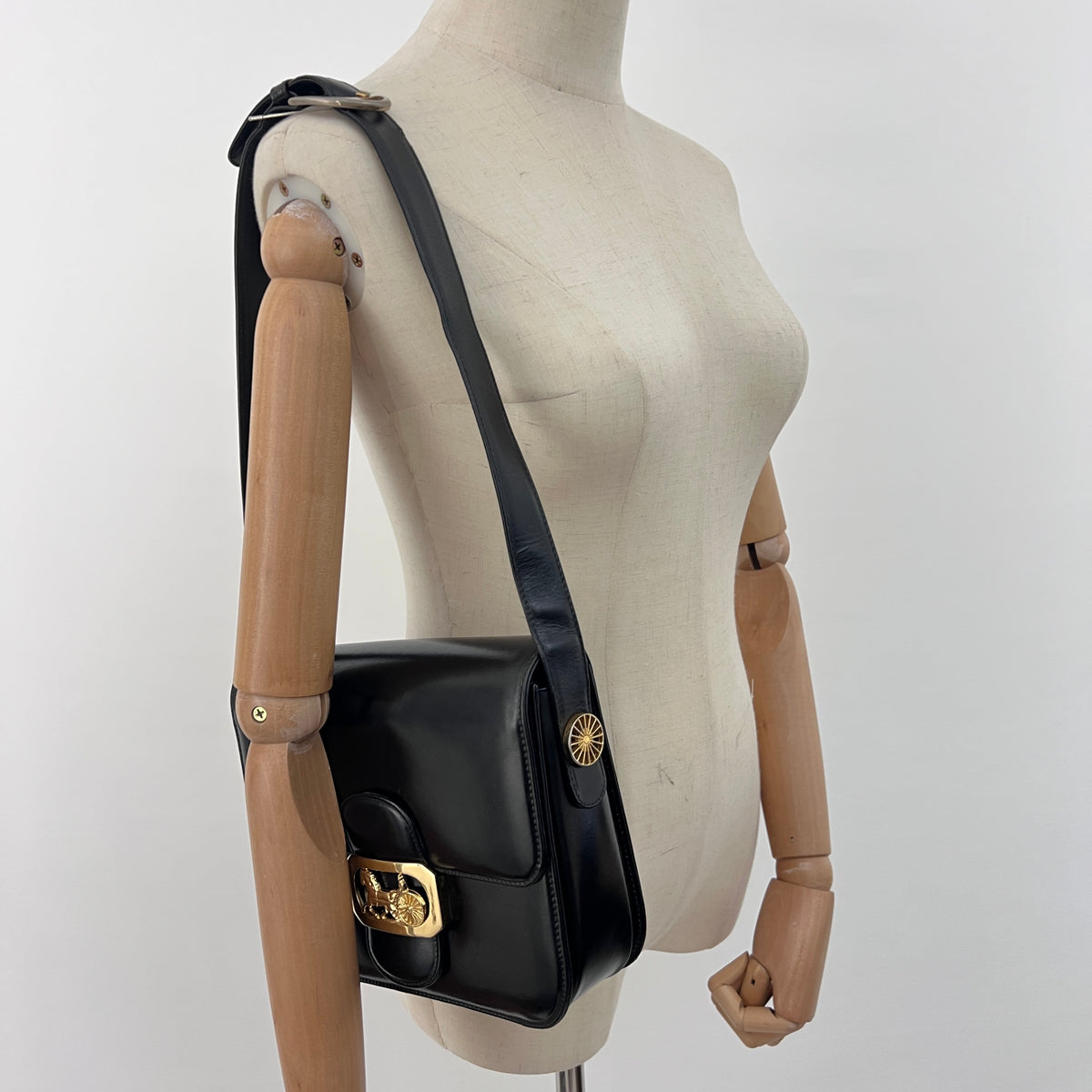 Sac CELINE Triomphe cuir lisse noir