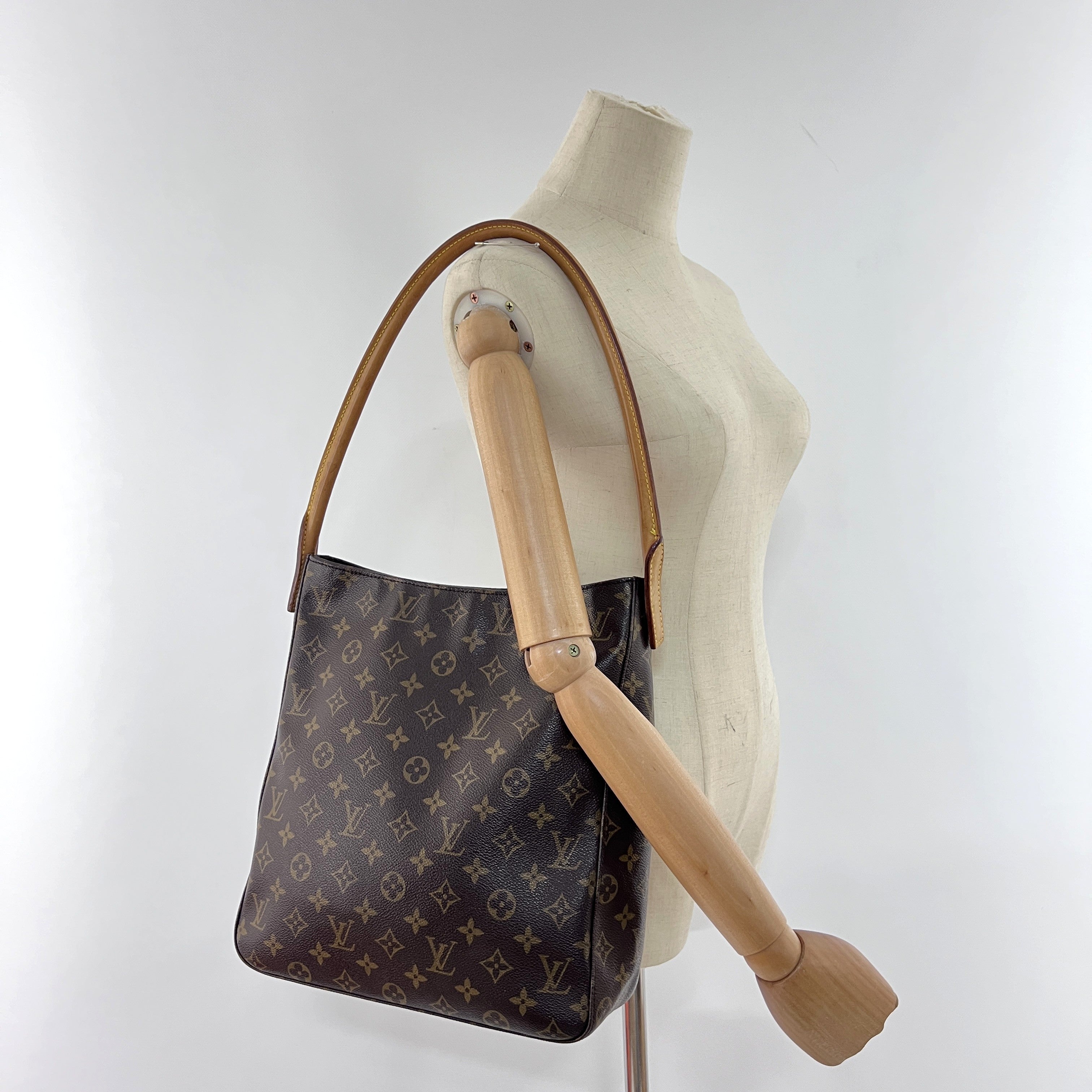 Sac à main LOUIS VUITTON Looping GM toile et cuir marron