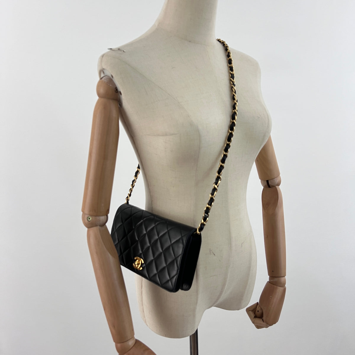 Sac à bandoulière CHANEL Wallet on chain Mini vintage cuir d'agneau noir vintage 2000-2002