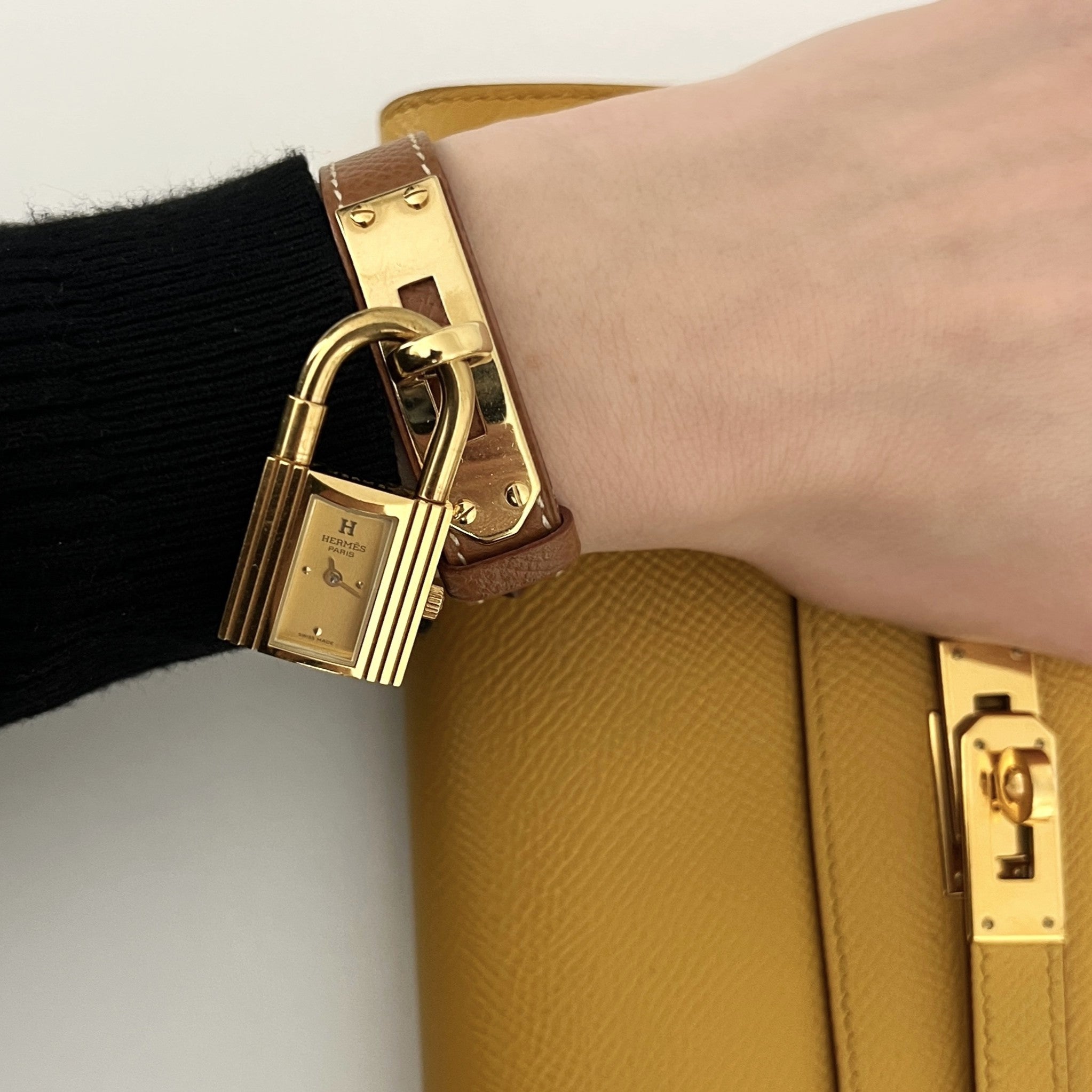 Montre HERMÈS Kelly plaquée or dorée