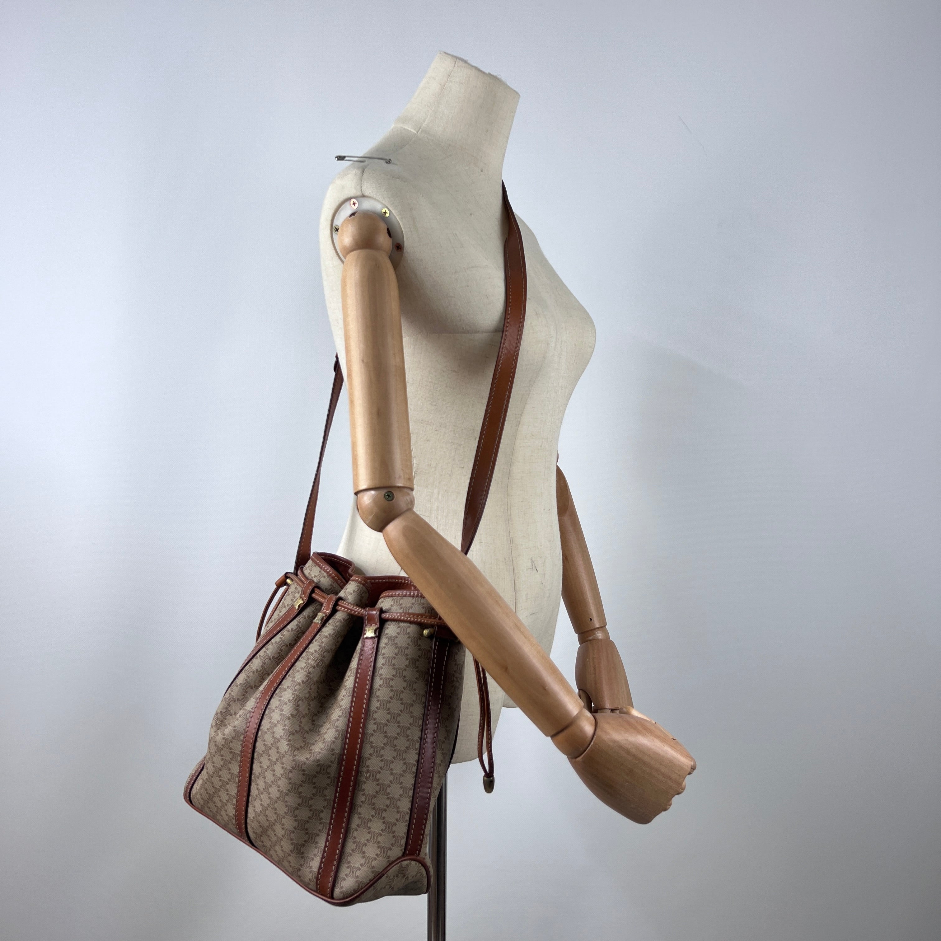 Sac à main CELINE Seau toile et cuir marron