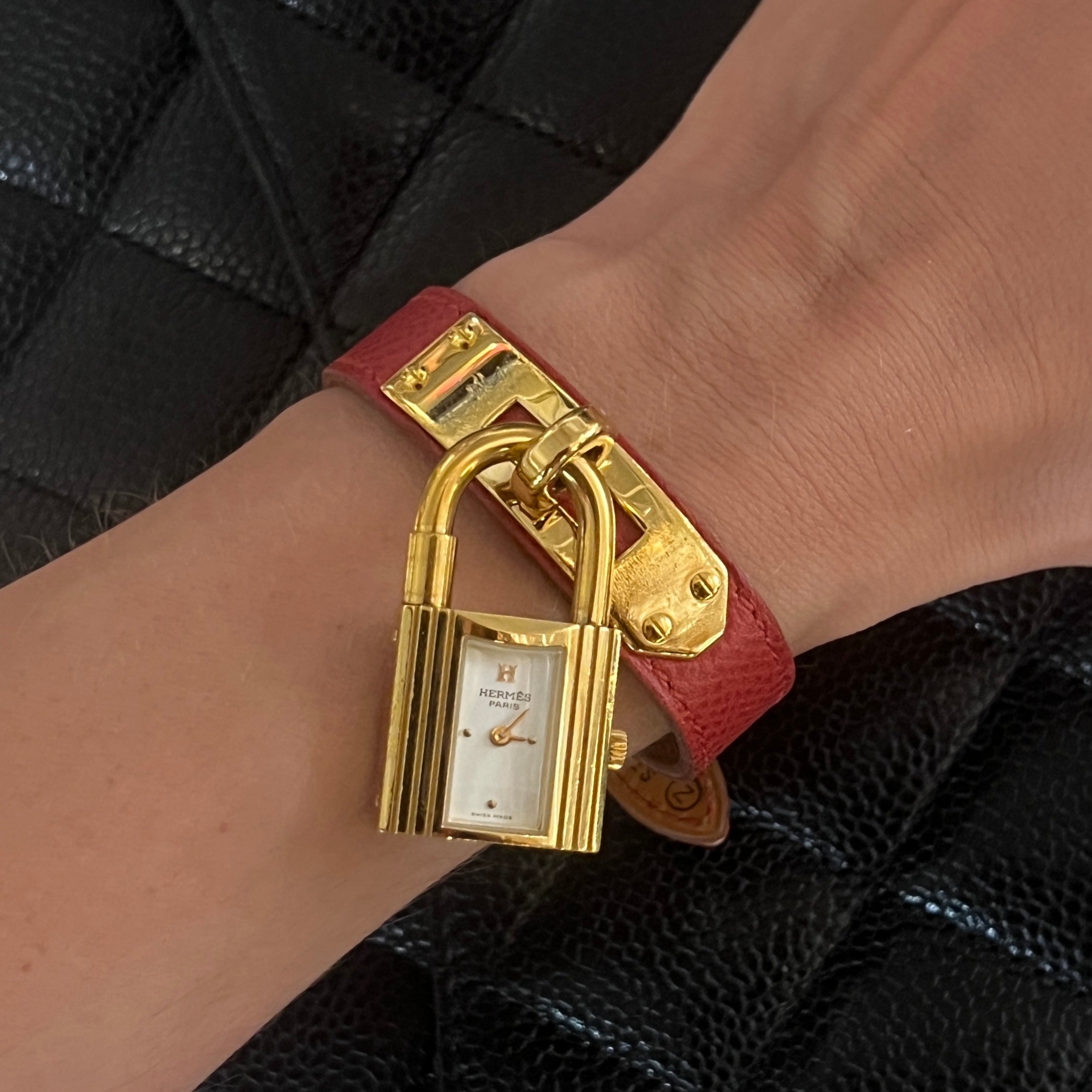 Montre HERMÈS Kelly plaqué or doré