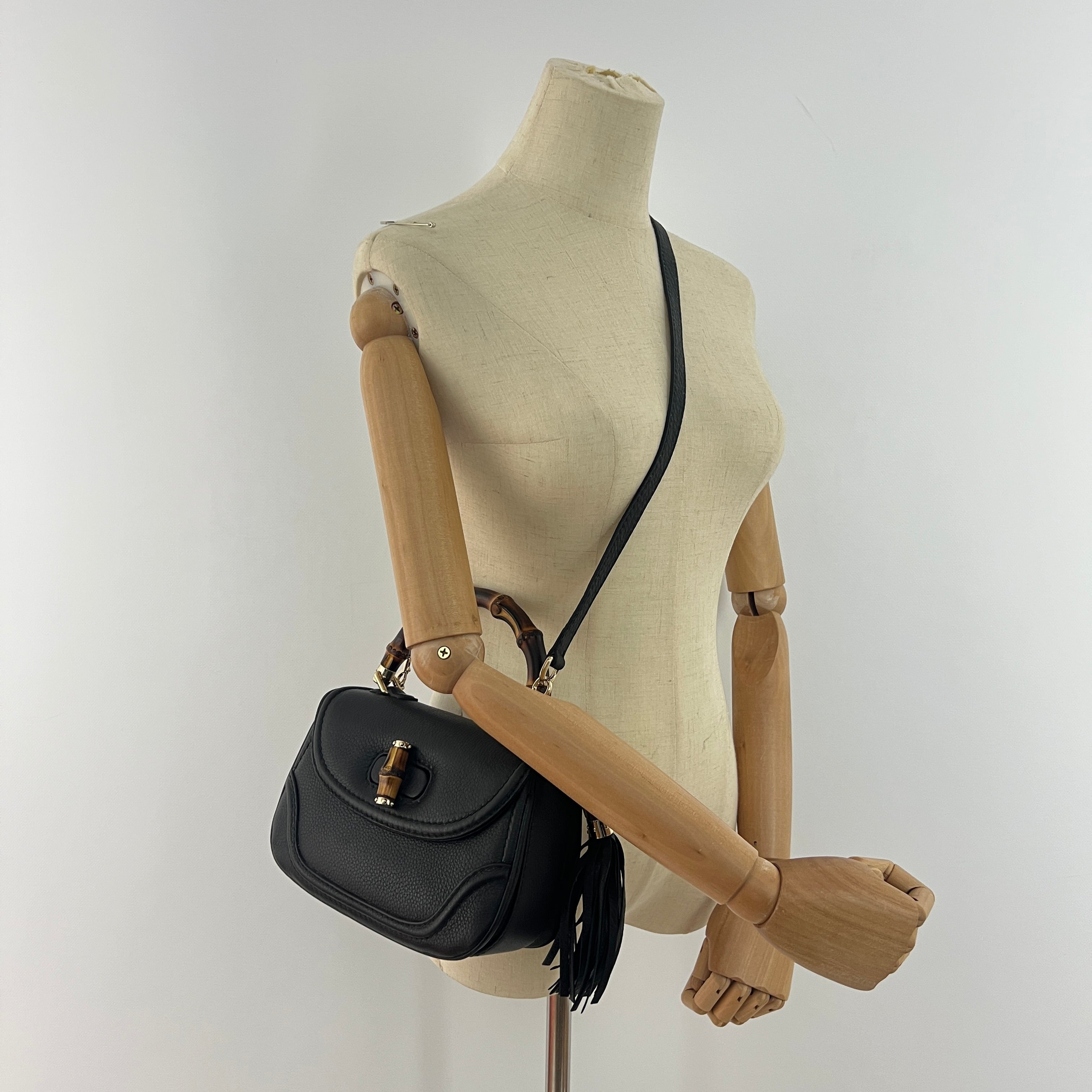 Sac à main GUCCI Bamboo 1947 cuir noir