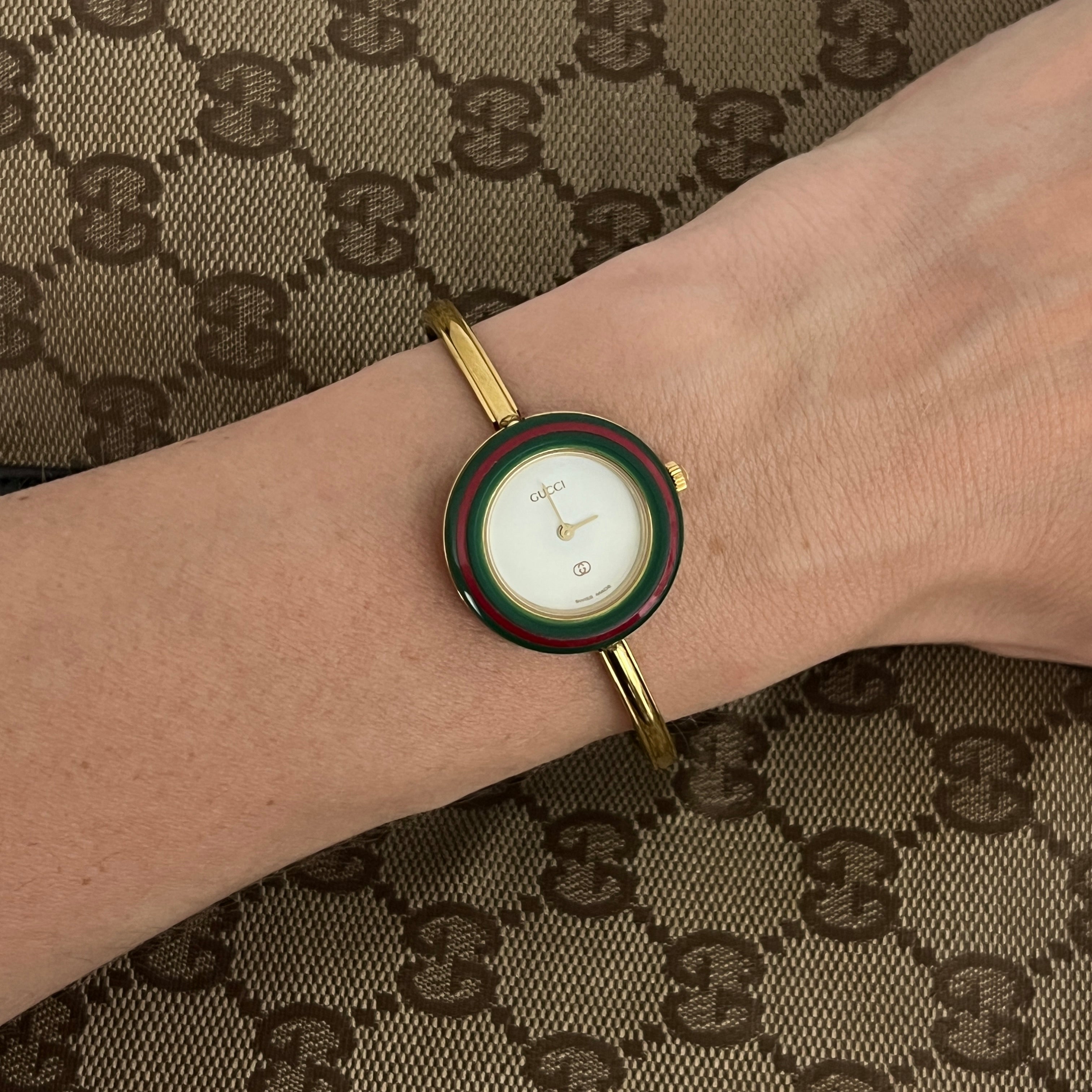 Montre GUCCI Play plaqué or doré