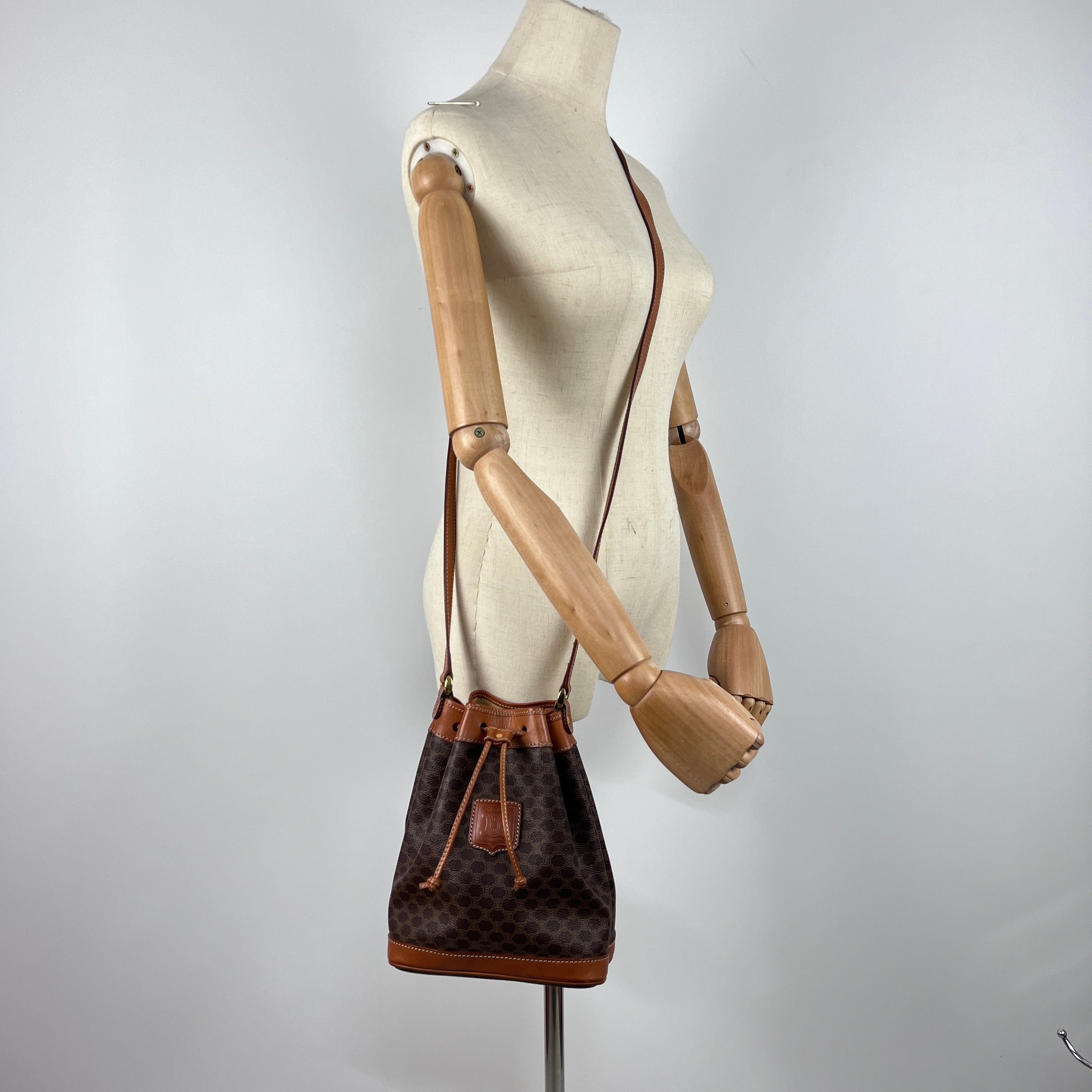 Sac à main CELINE Seau toile et cuir marron