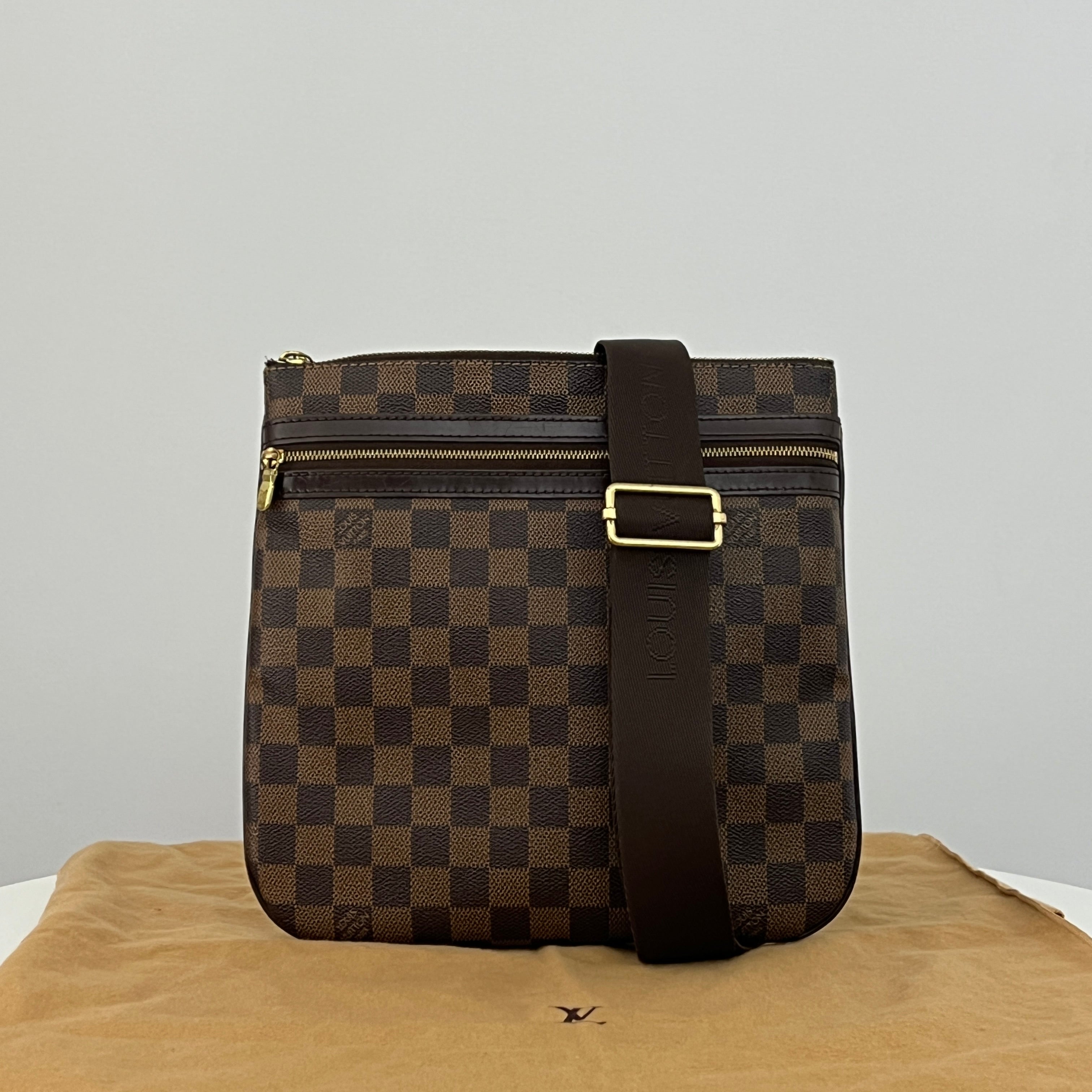 LOUIS VUITTON Bosphore Shoulder Bag in brown canvas and leather
