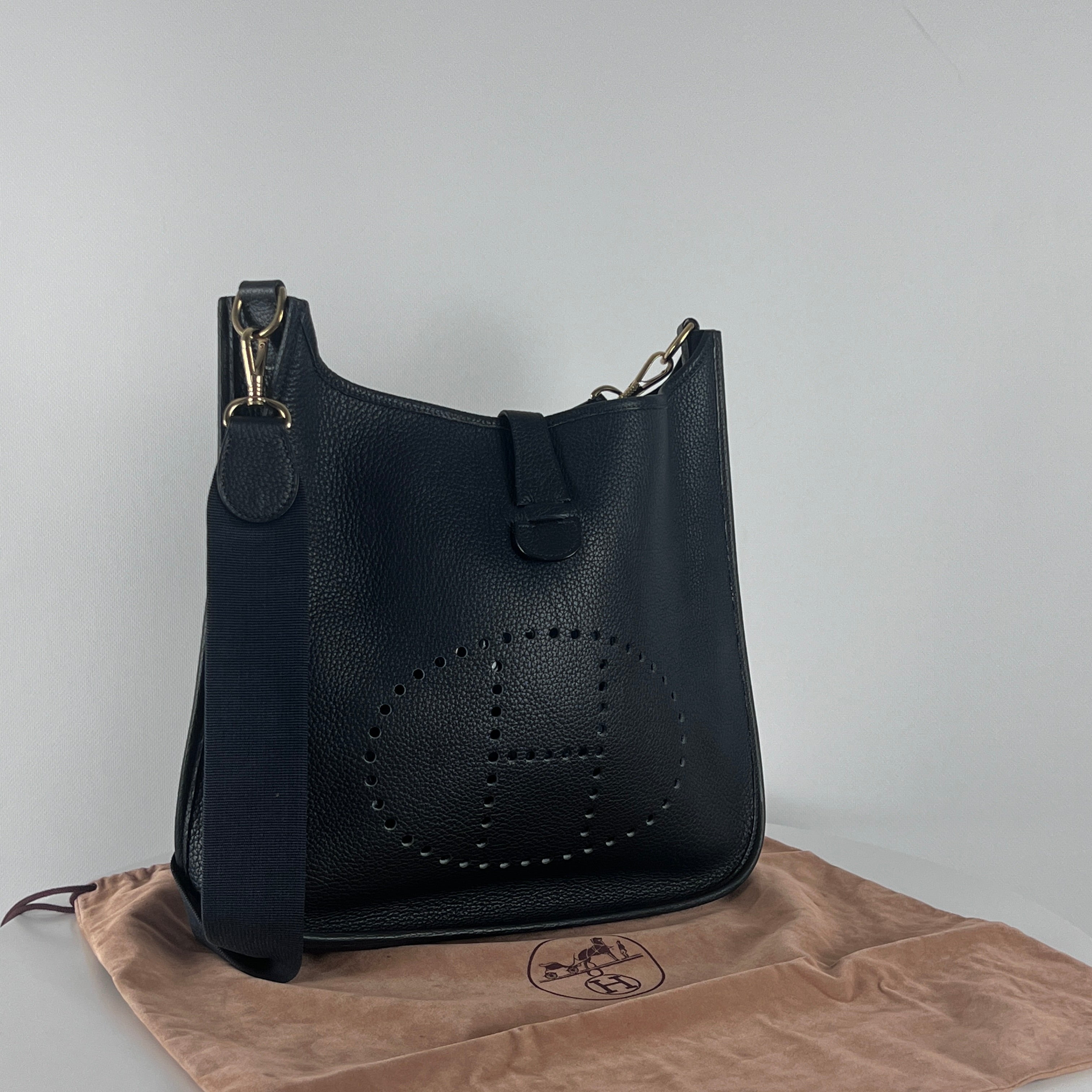 HERMÈS Evelyne midnight blue leather handbag