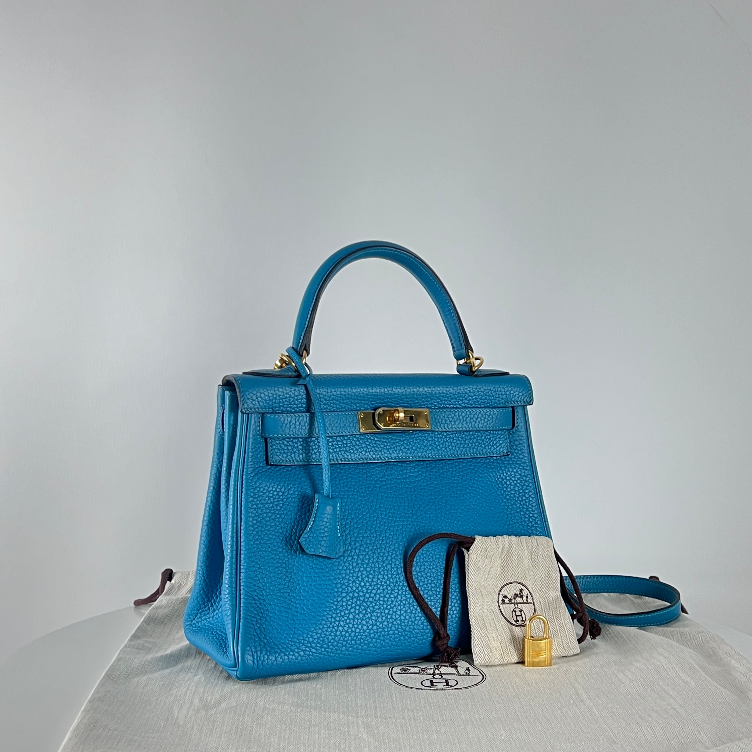 HERMÈS Kelly 28 blue leather handbag