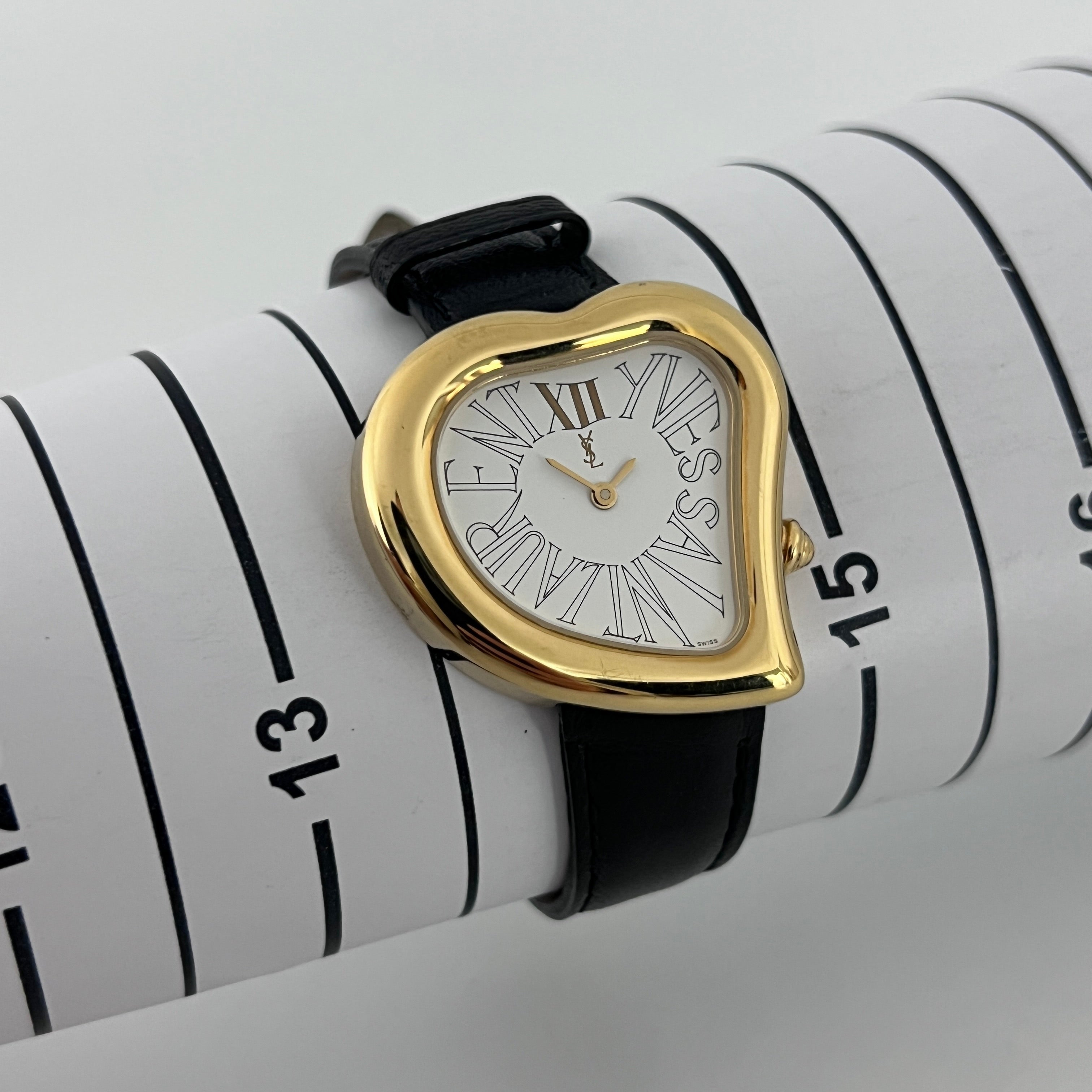 Montre YVES SAINT LAURENT Heart plaqué or dorée