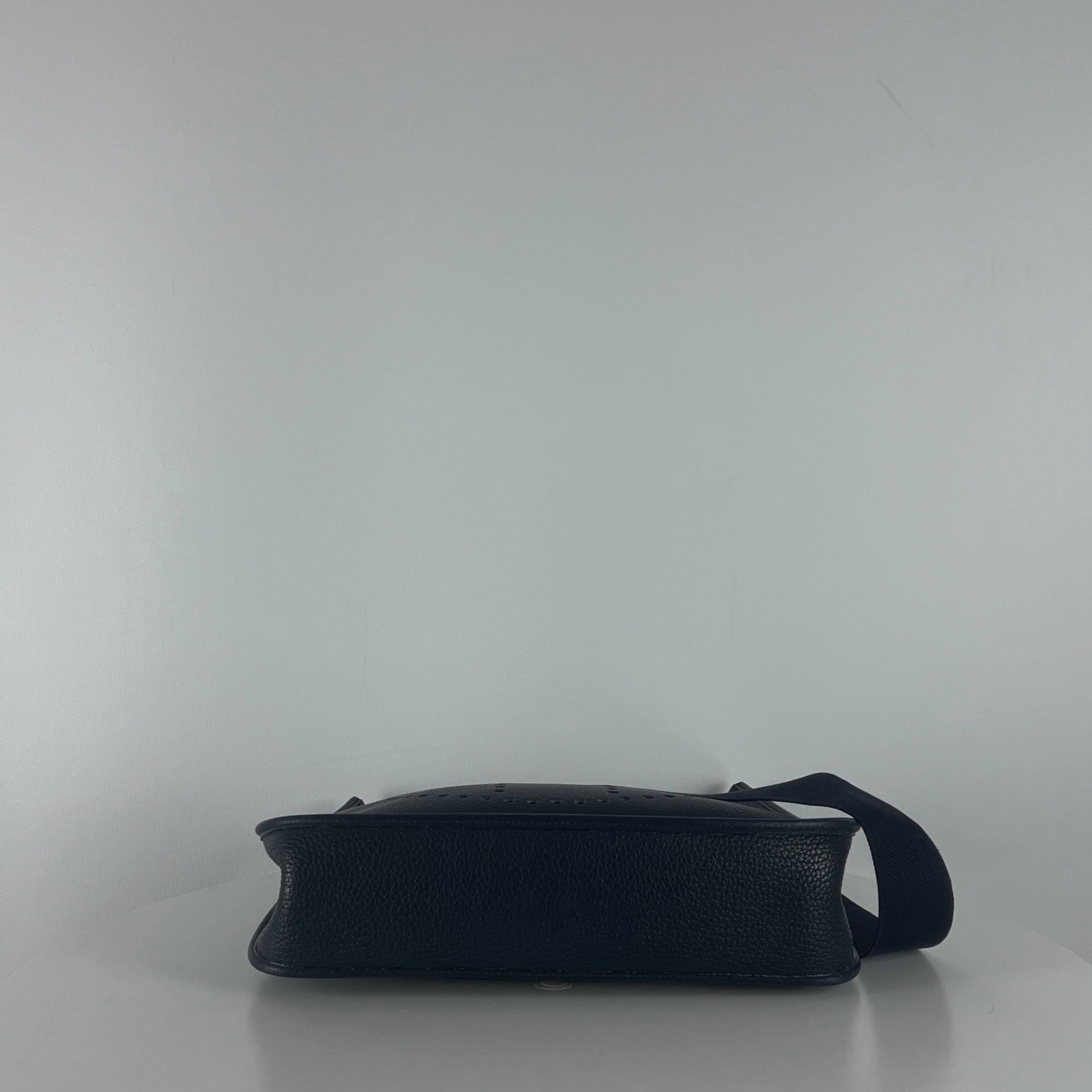 HERMÈS Evelyne midnight blue leather handbag