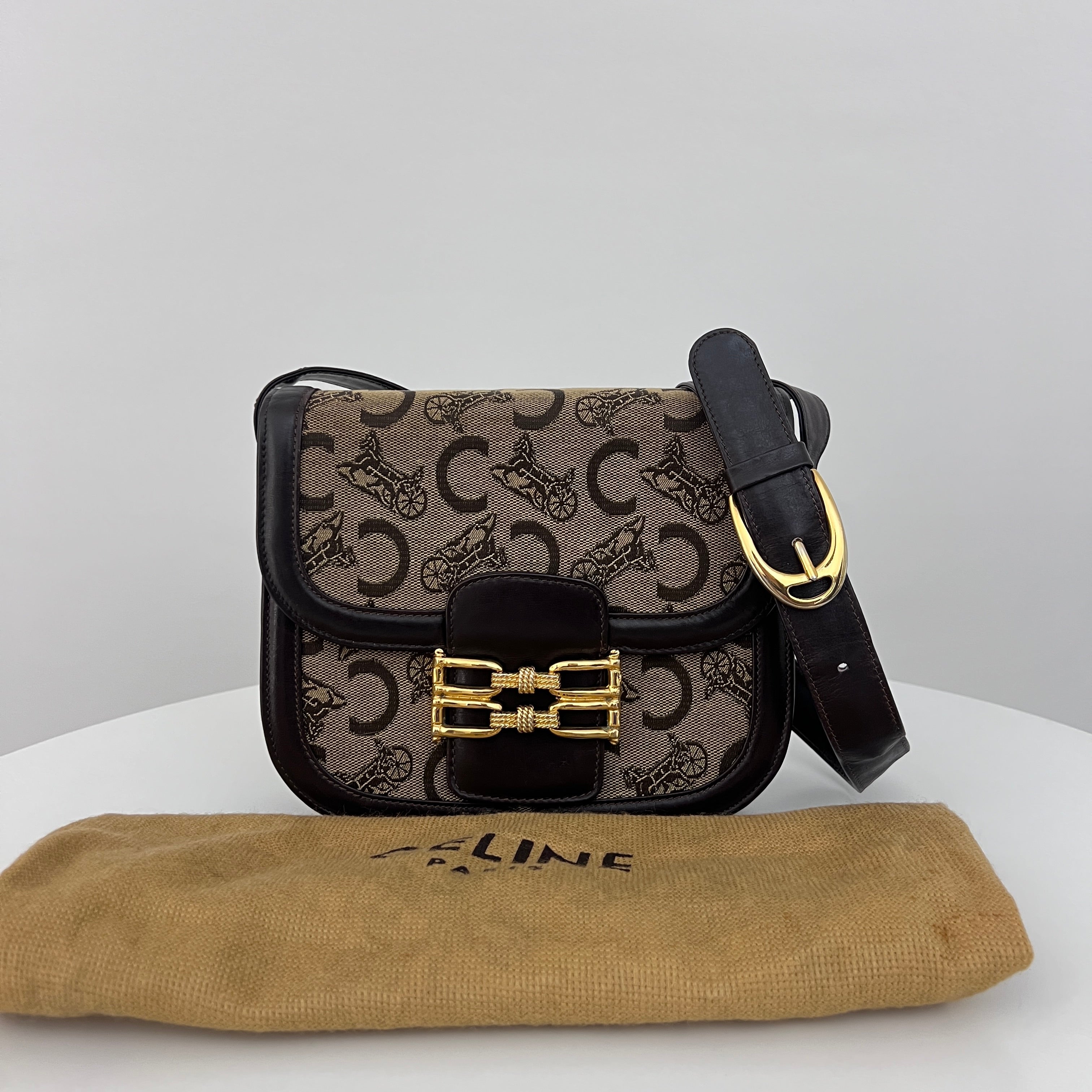 Sac CELINE Triomphe C Carriage toile et cuir marron