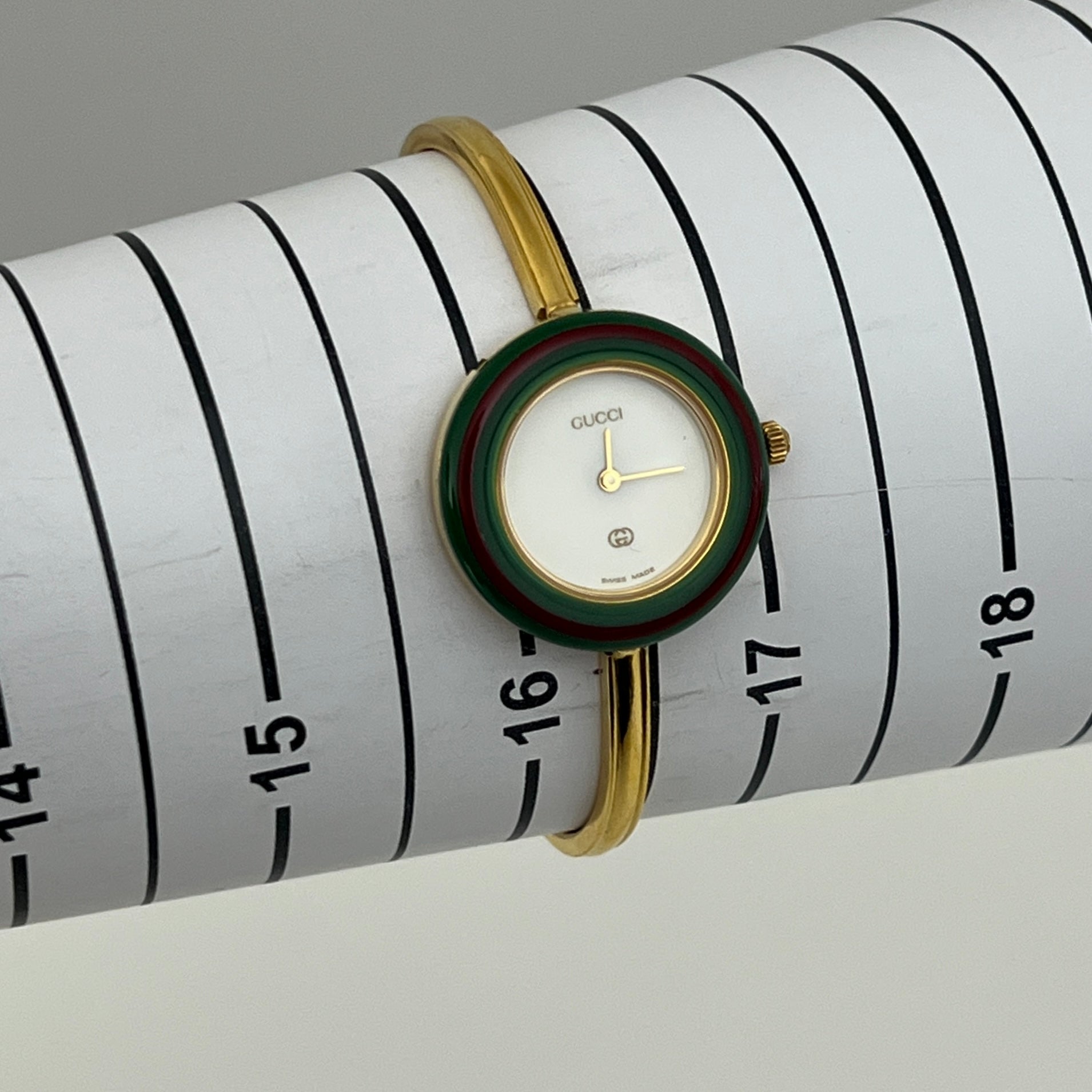 Montre GUCCI Play plaquée or dorée