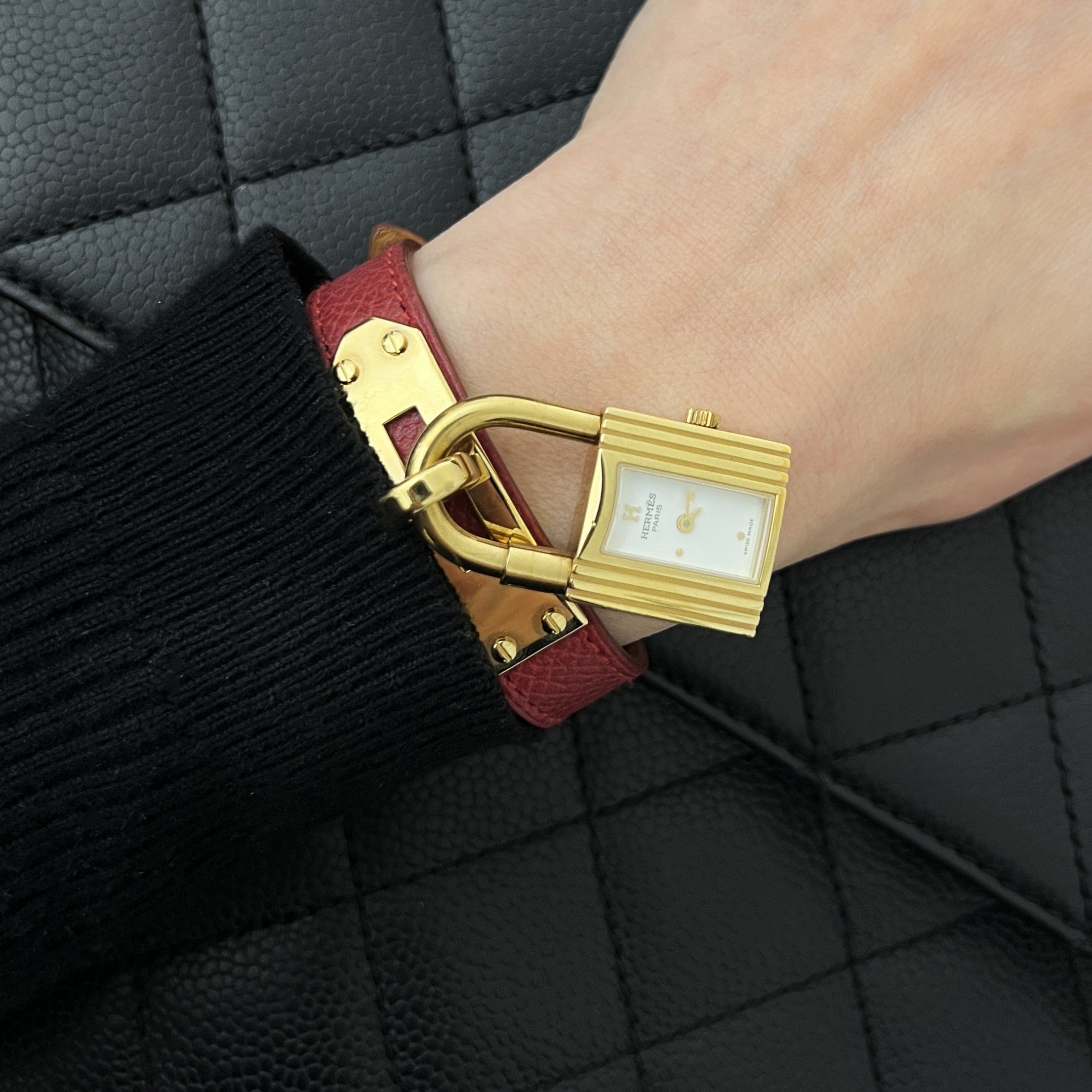 Montre HERMÈS Kelly plaquée or dorée