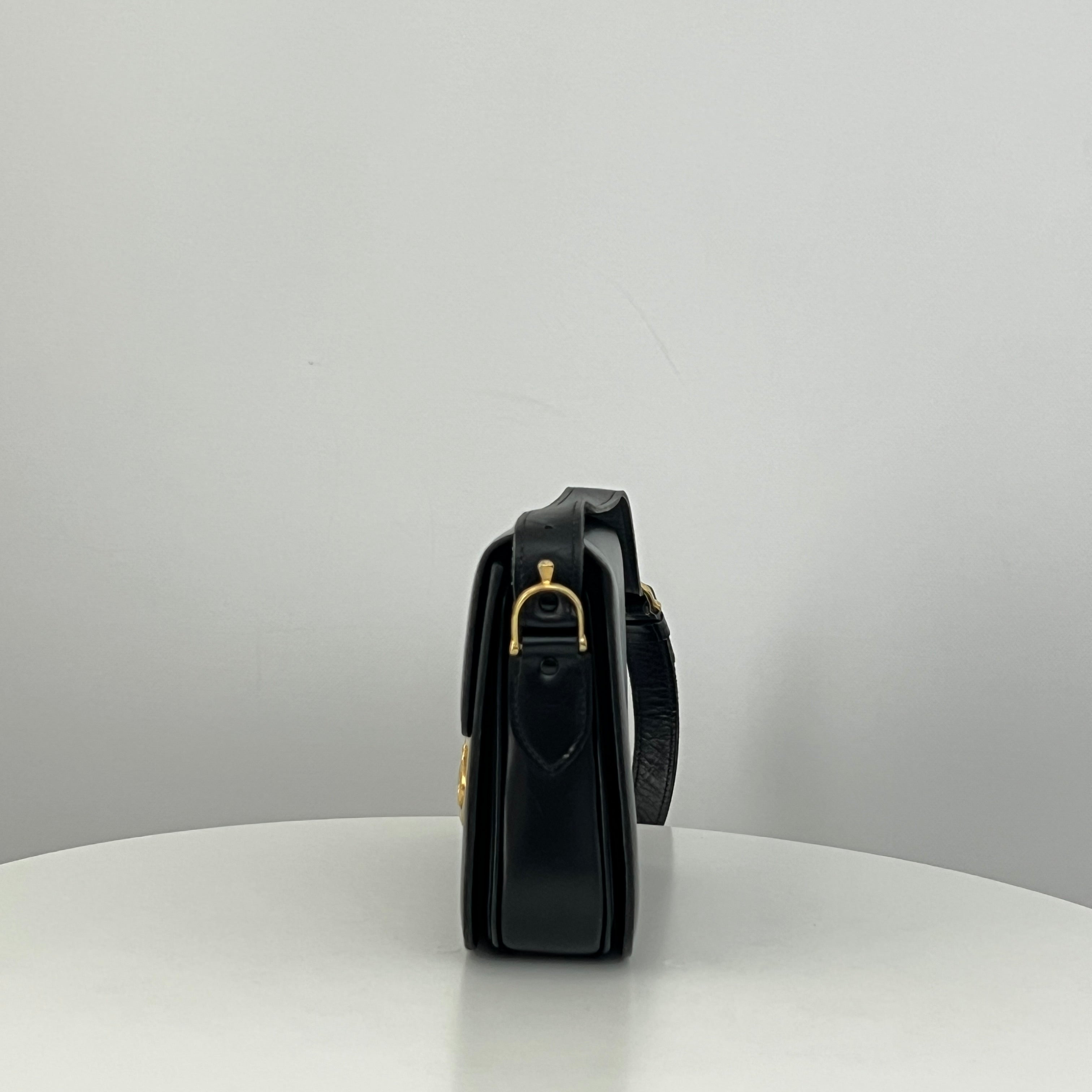 CELINE Triomphe Smooth Leather Shoulder Bag