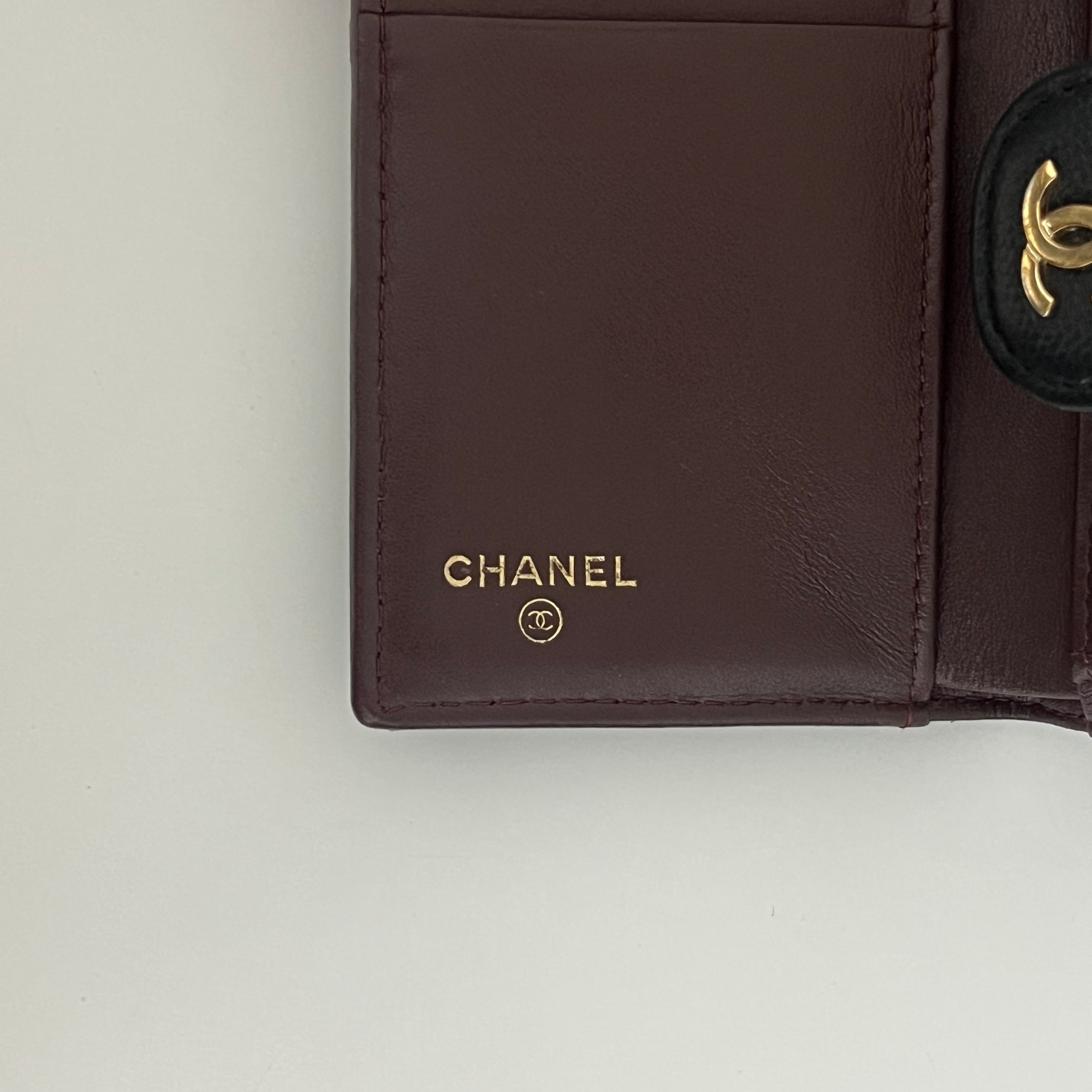 Portefeuille CHANEL Classique cuir caviar noir