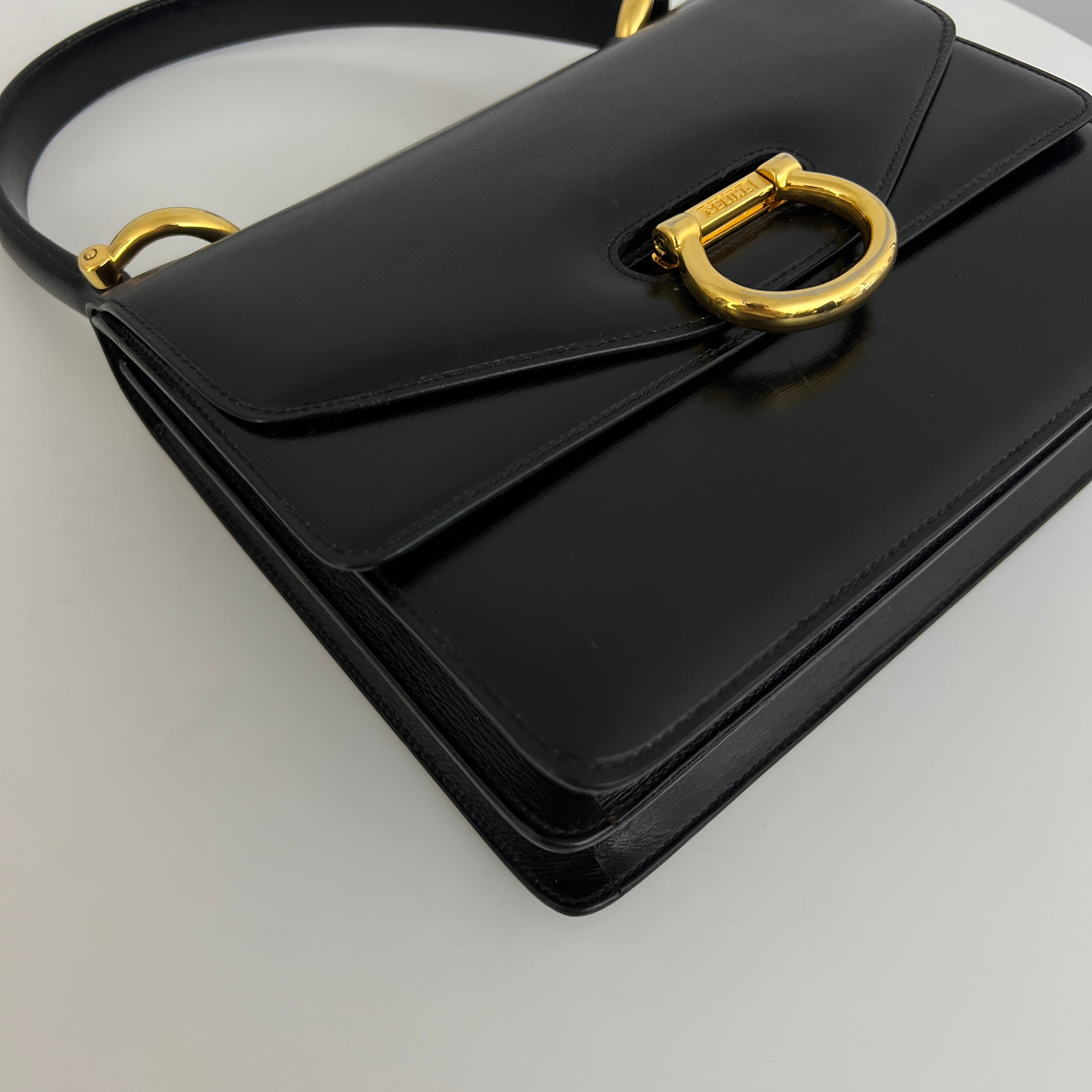 Sac CELINE Top Handle cuir lisse noir