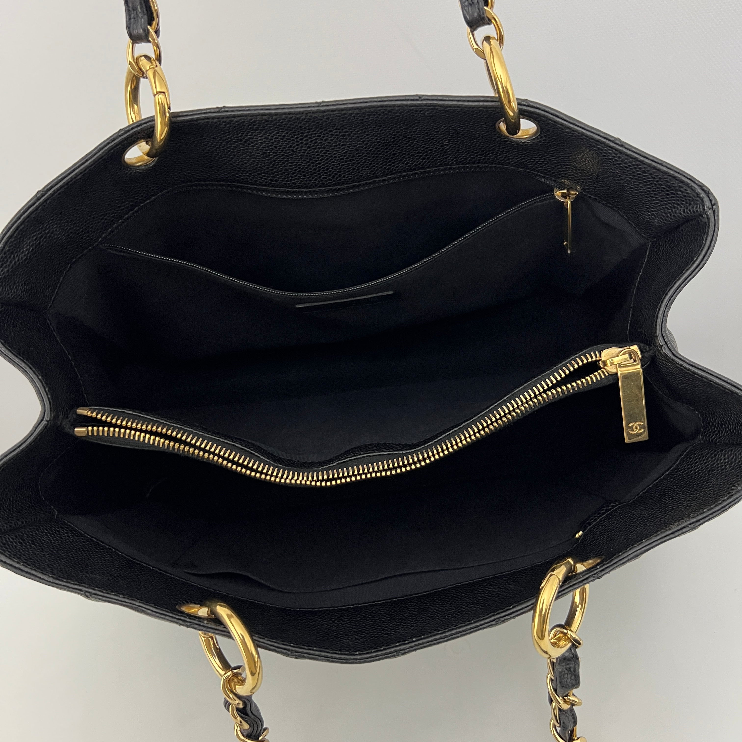 Sac CHANEL Grand Shopping Tote cuir caviar noir