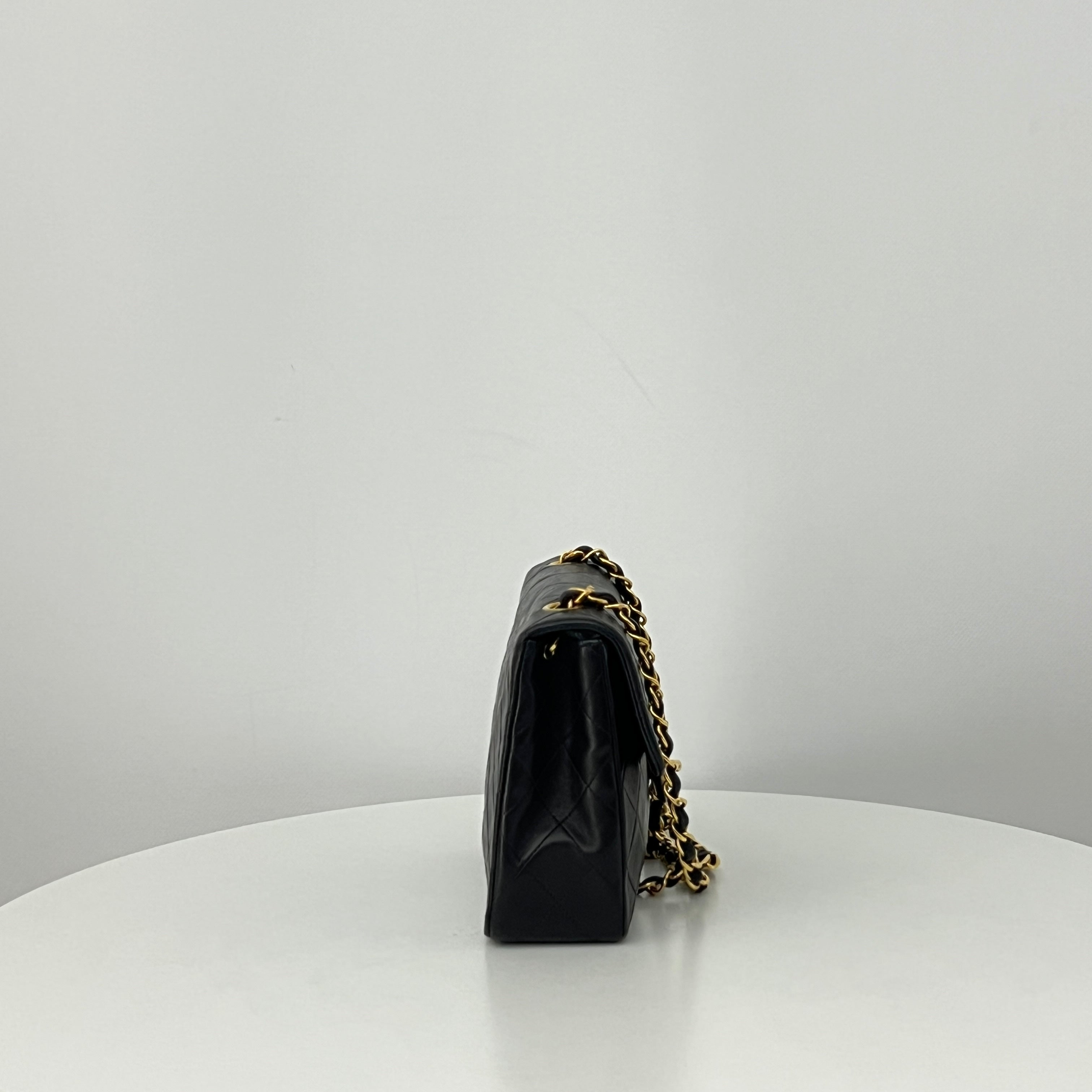 Sac à bandoulière CHANEL Classique Mini Rectangle cuir d'agneau noir