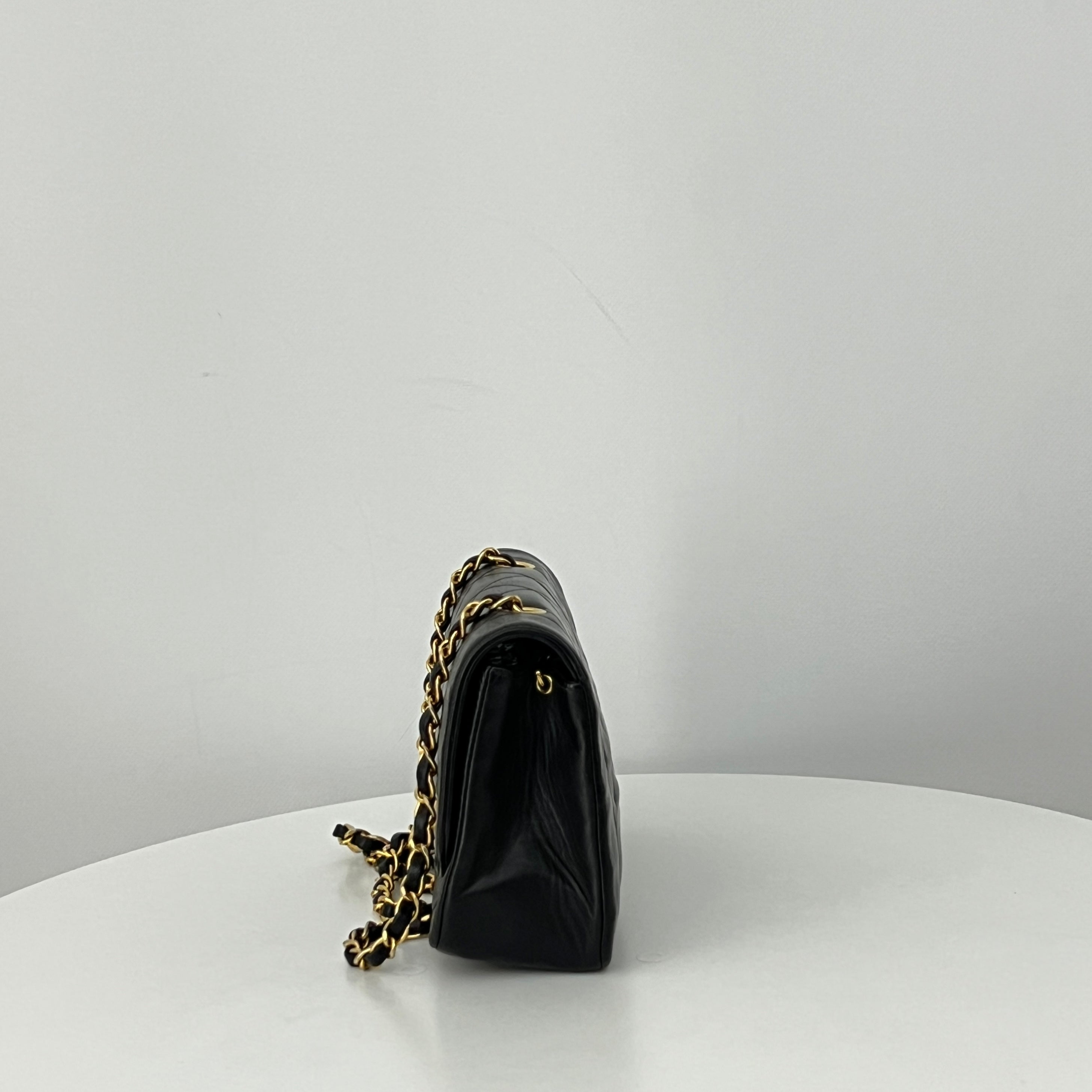 Sac à bandoulière CHANEL Diana Small cuir d'agneau noir