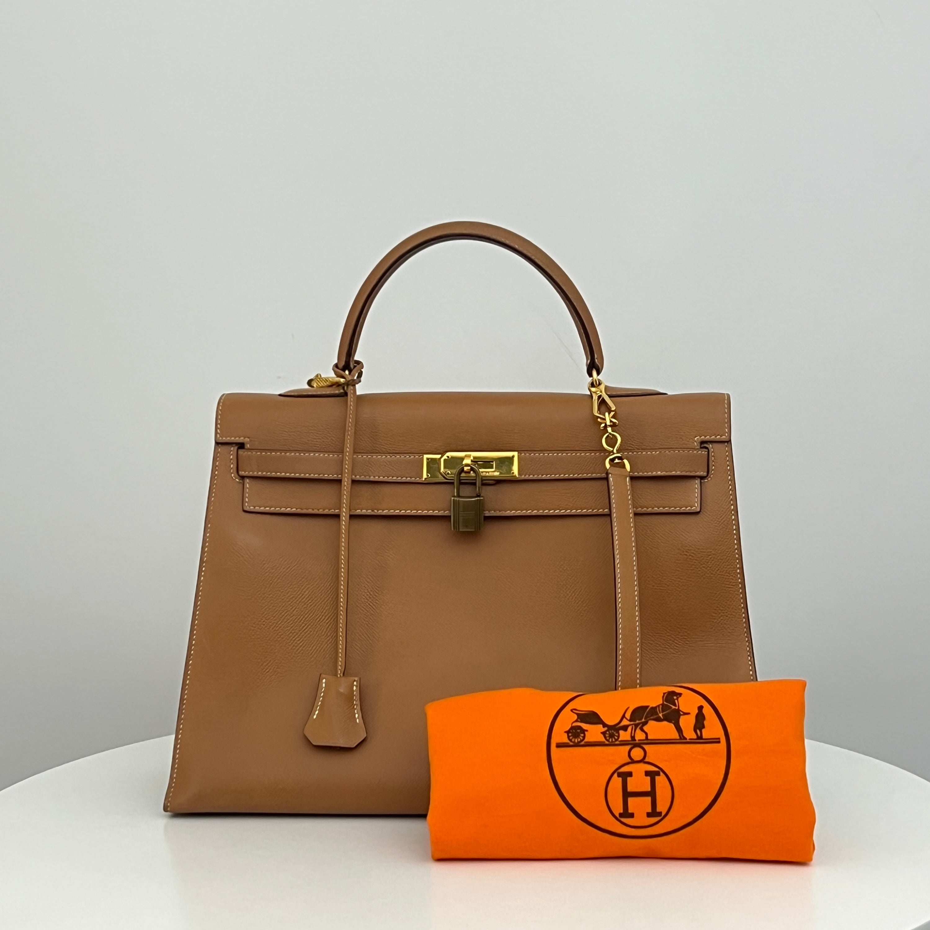 HERMÈS Kelly 35 Courchevel Leather Sellier Shoulder Bag