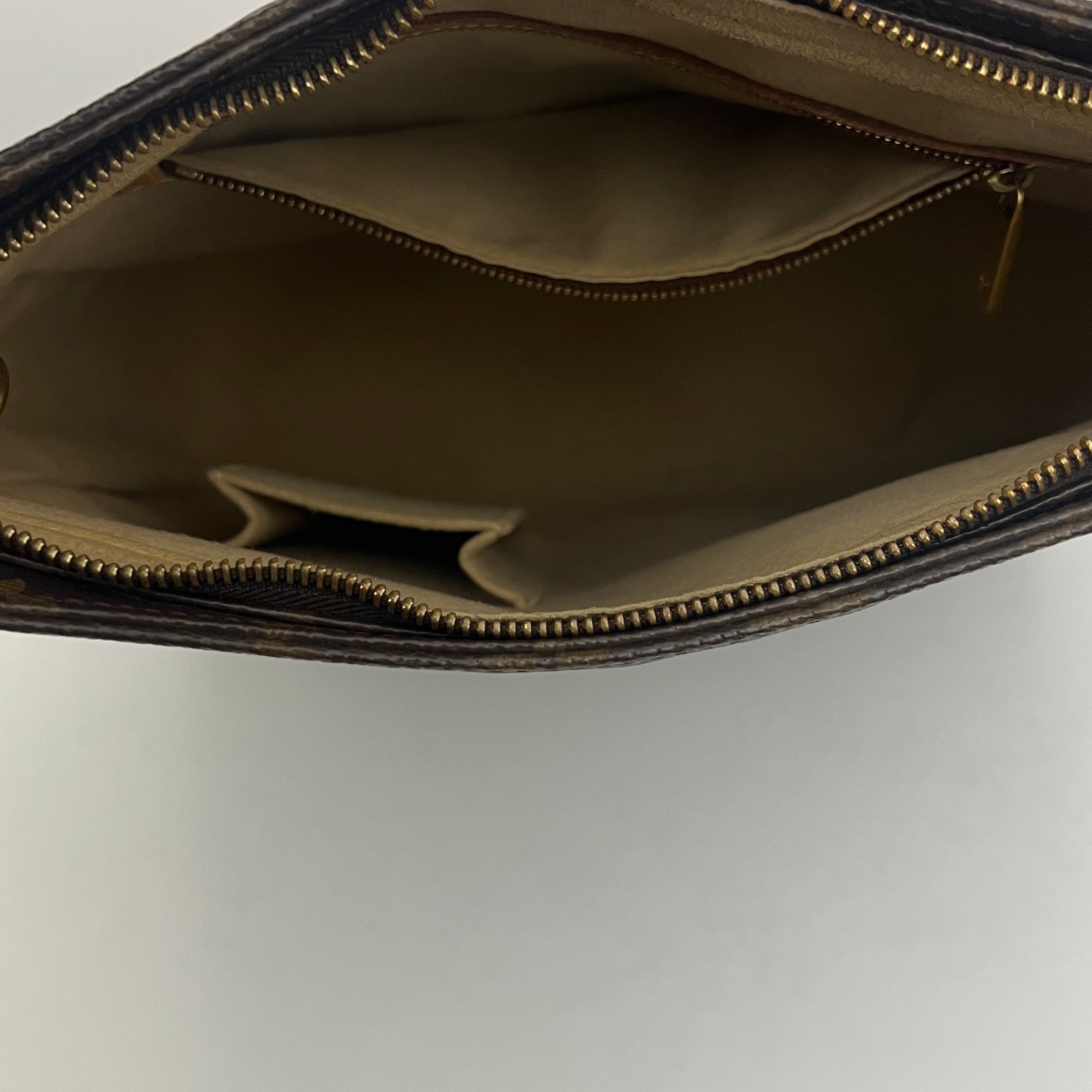 LOUIS VUITTON Looping GM bag in brown canvas and leather