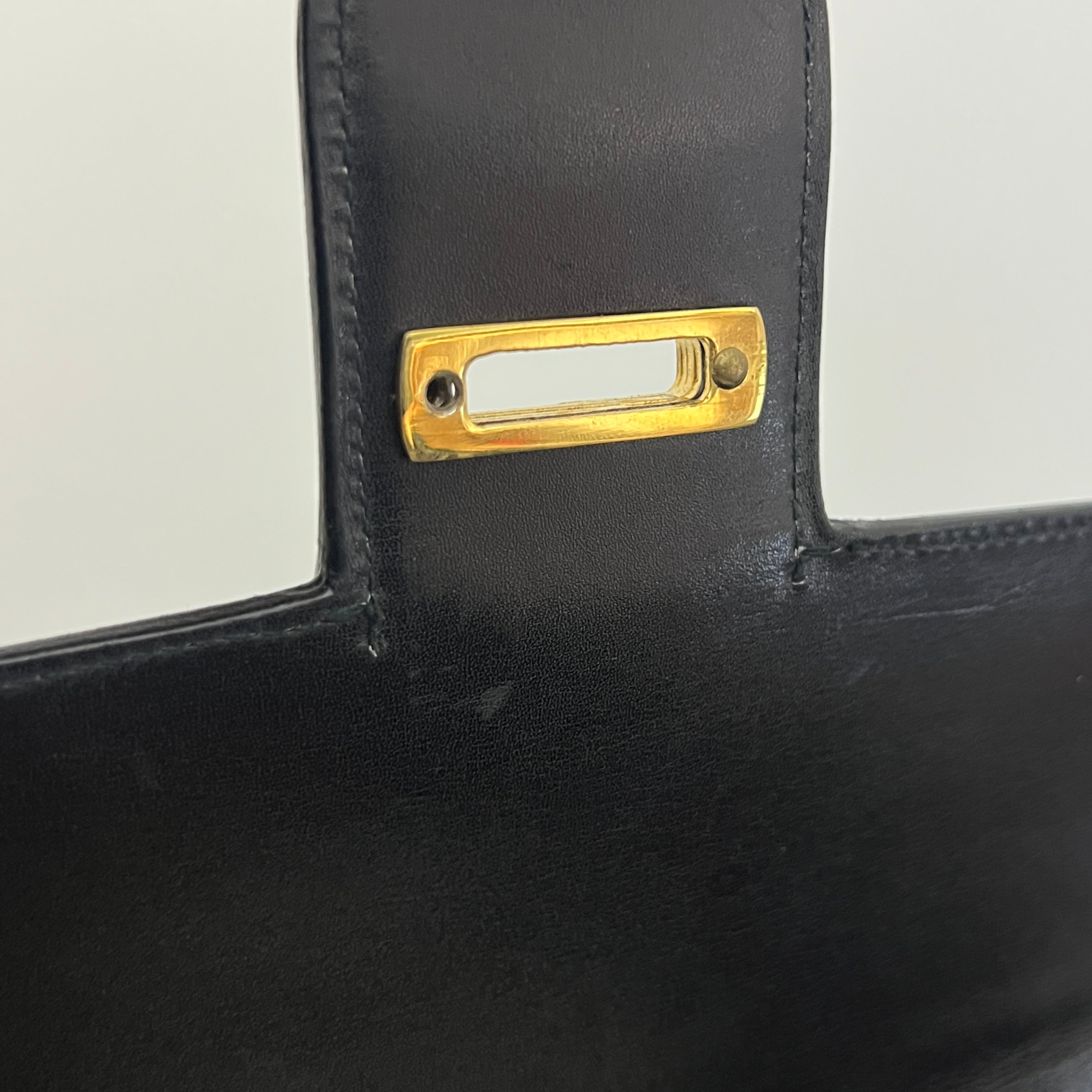 Sac à bandoulière CELINE Triomphe cuir lisse noir