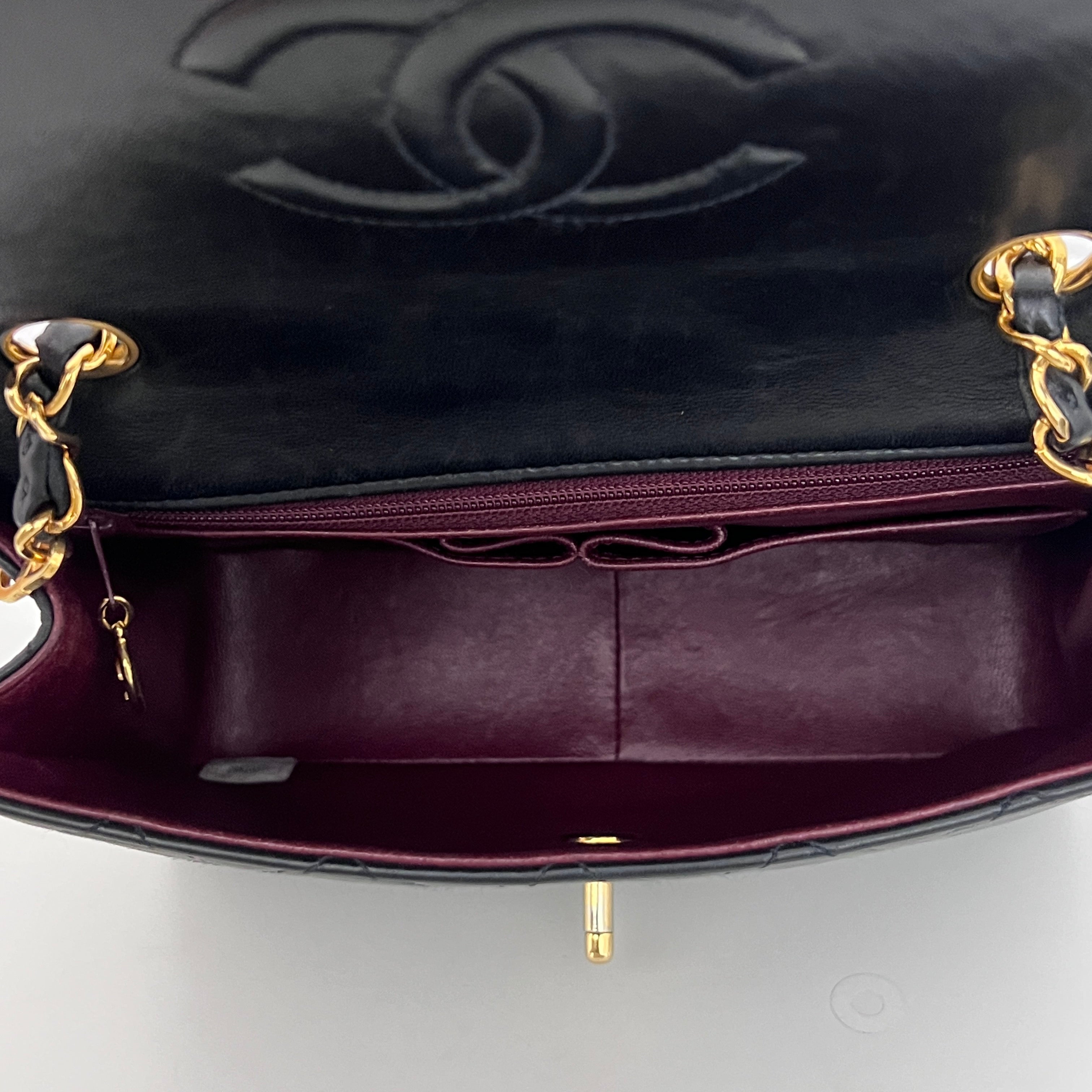 Sac à bandoulière CHANEL Classique Mini cuir d'agneau noir