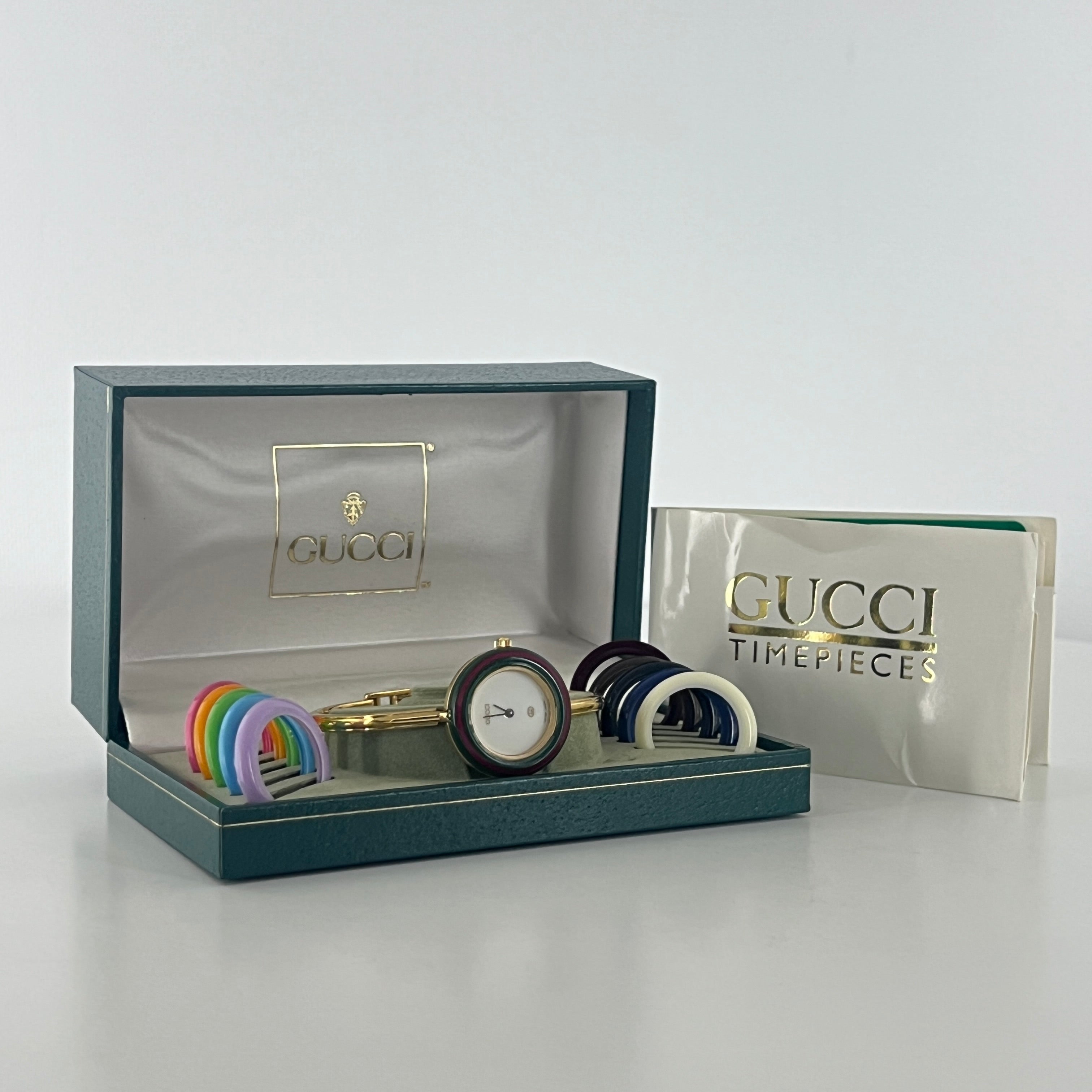 Montre GUCCI 11/12 plaqué or doré