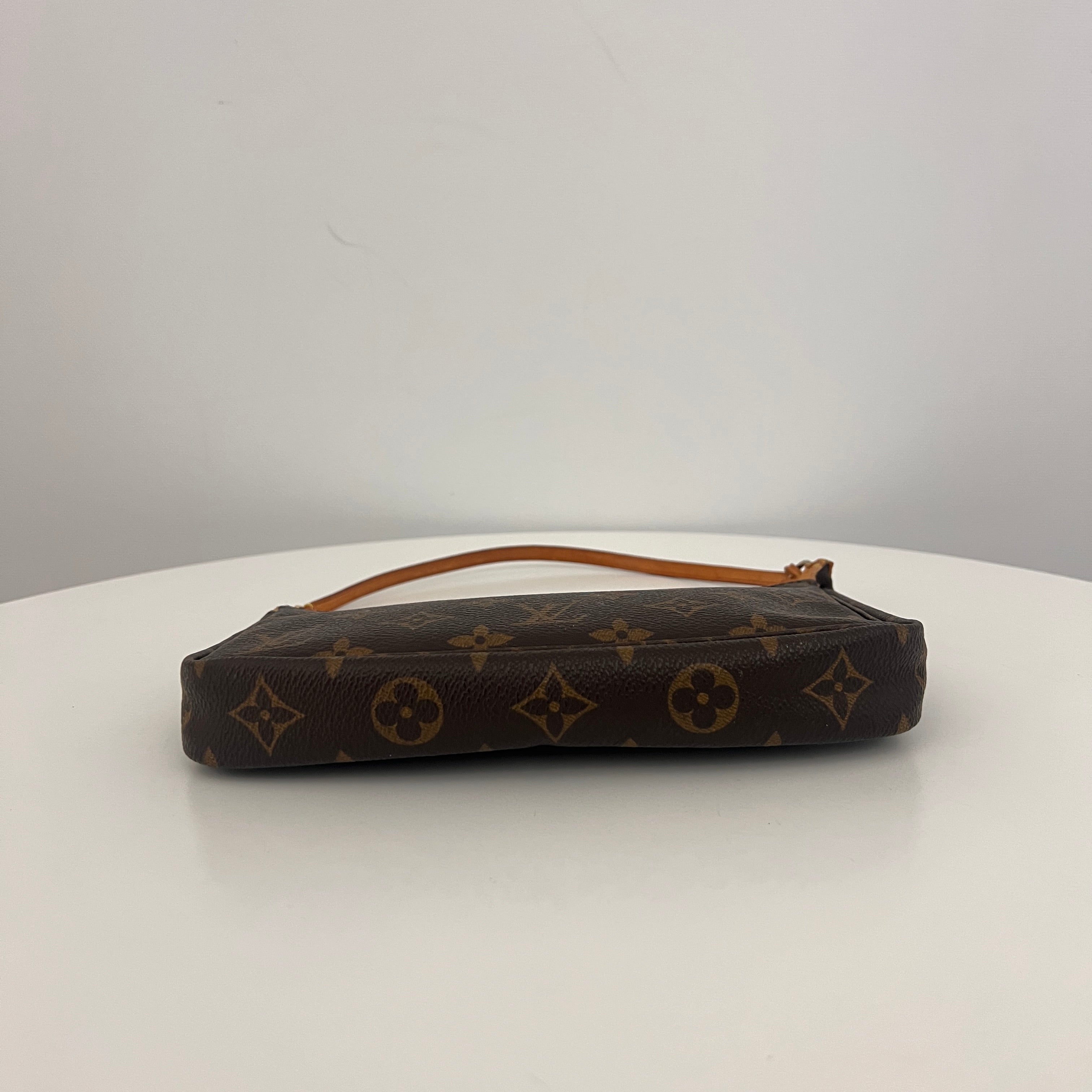 Sac à bandoulière LOUIS VUITTON Pochette Accessoires toile et cuir marron