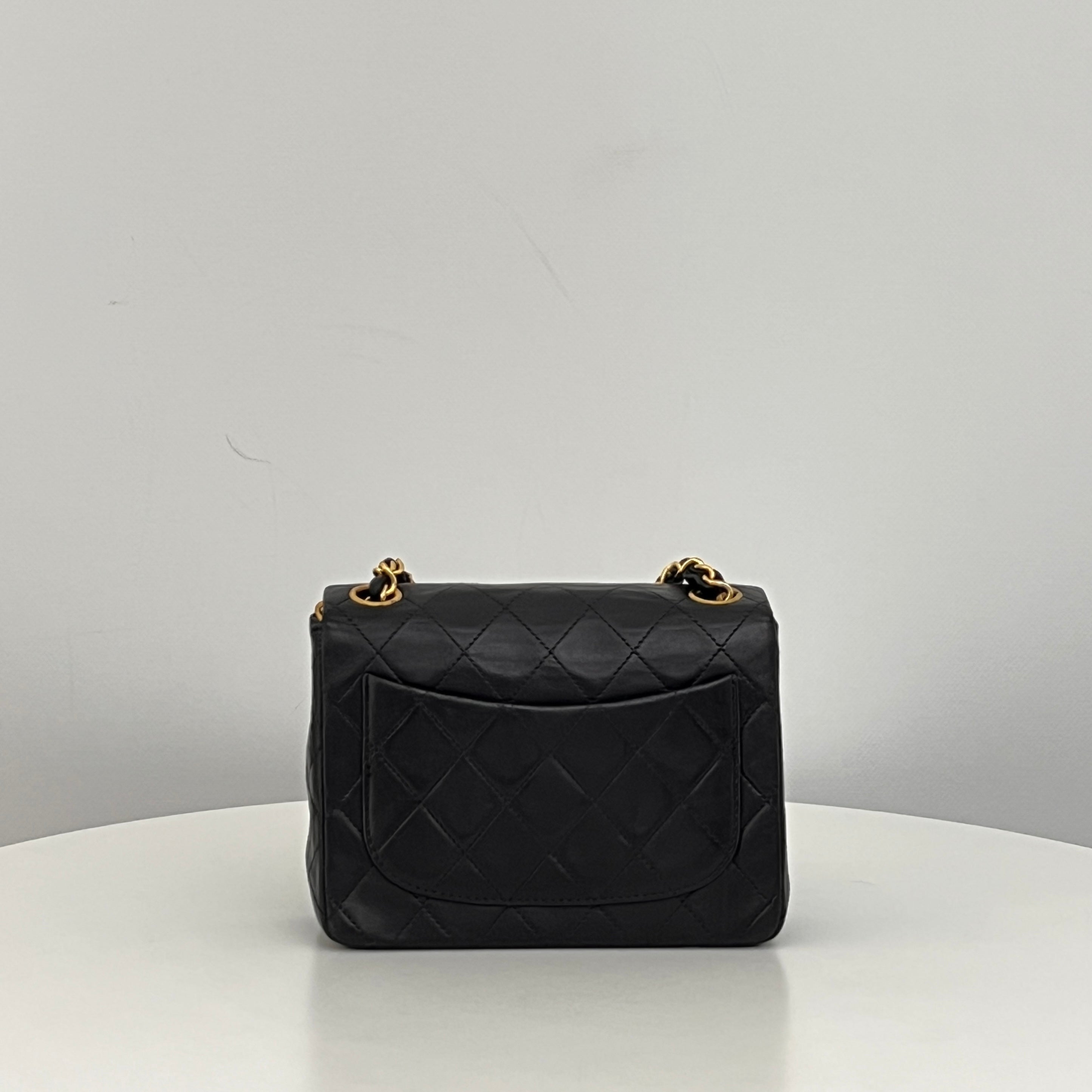 CHANEL Classic Mini shoulder bag black lambskin 1997-1999