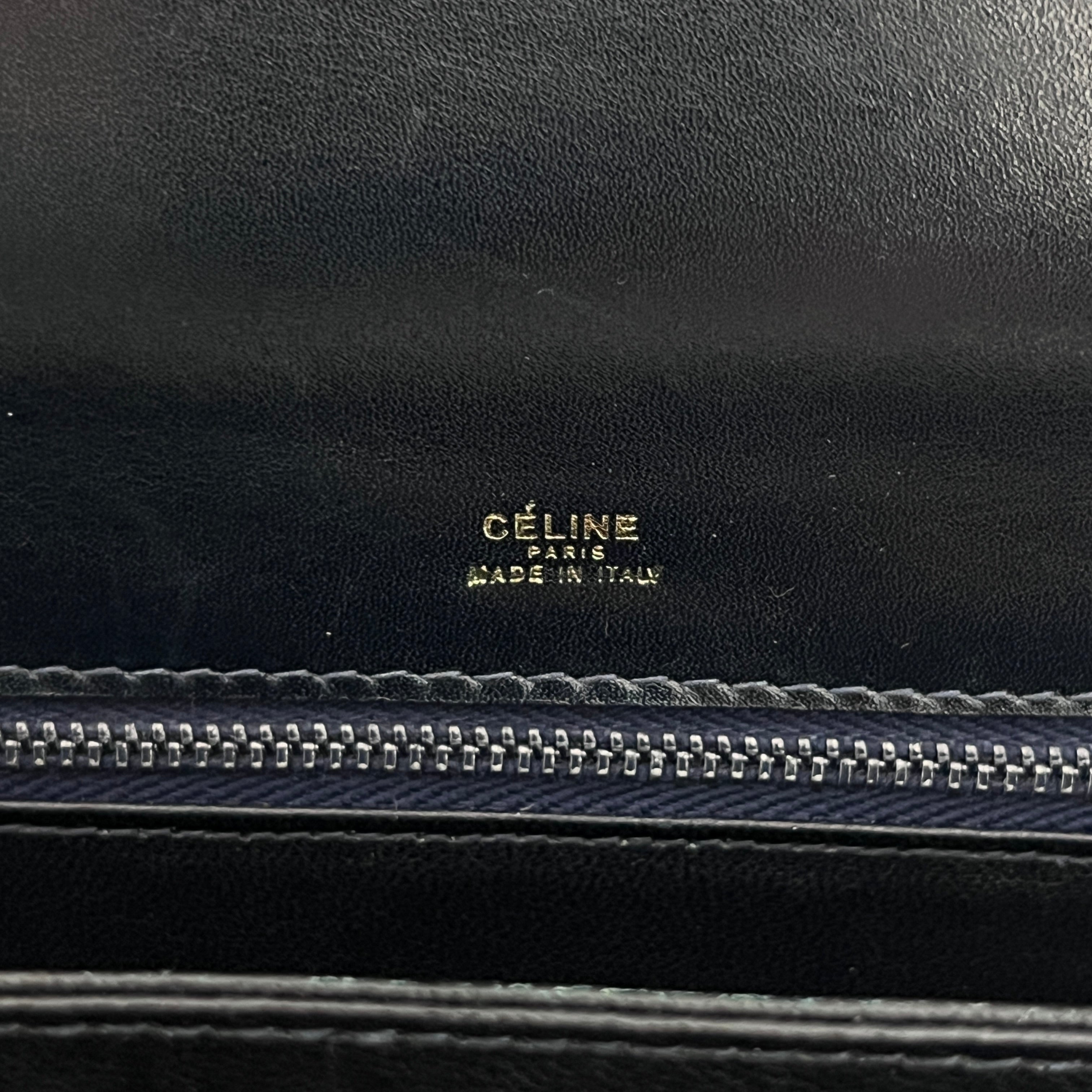 CELINE Triomphe bag in black smooth leather