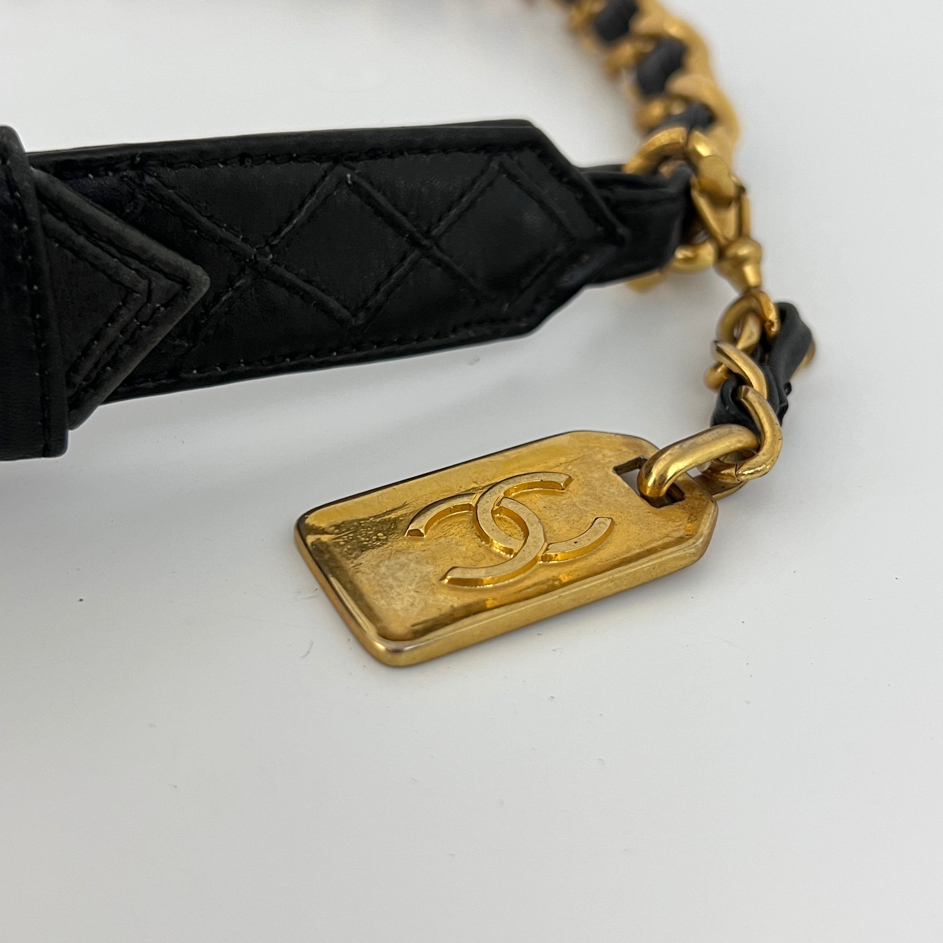 CHANEL CC Interlaced Chain Belt Circa 1990
