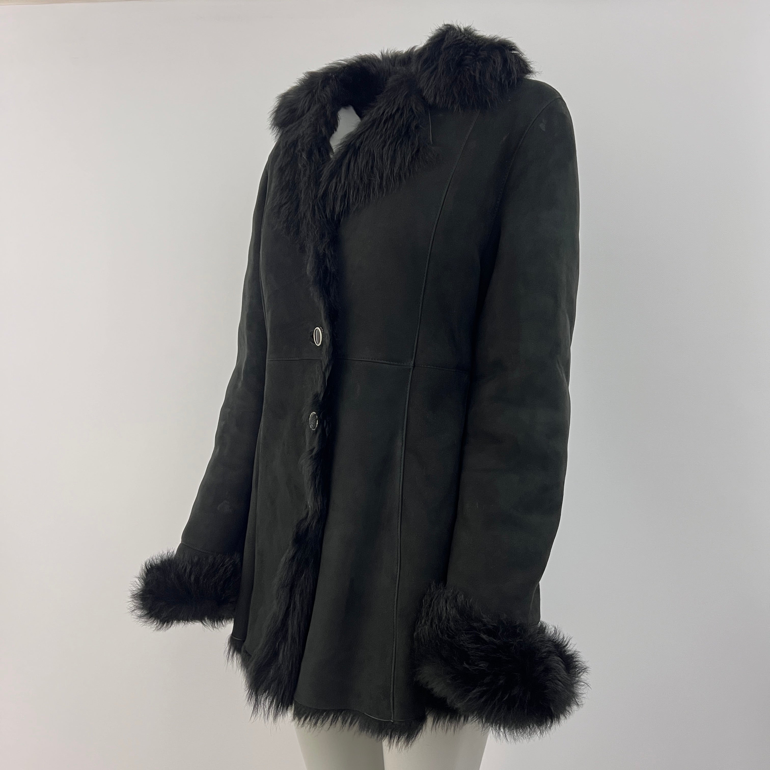 Manteau COURRÈGES en daim noir et fourrure synthétique vintage circa 1990
