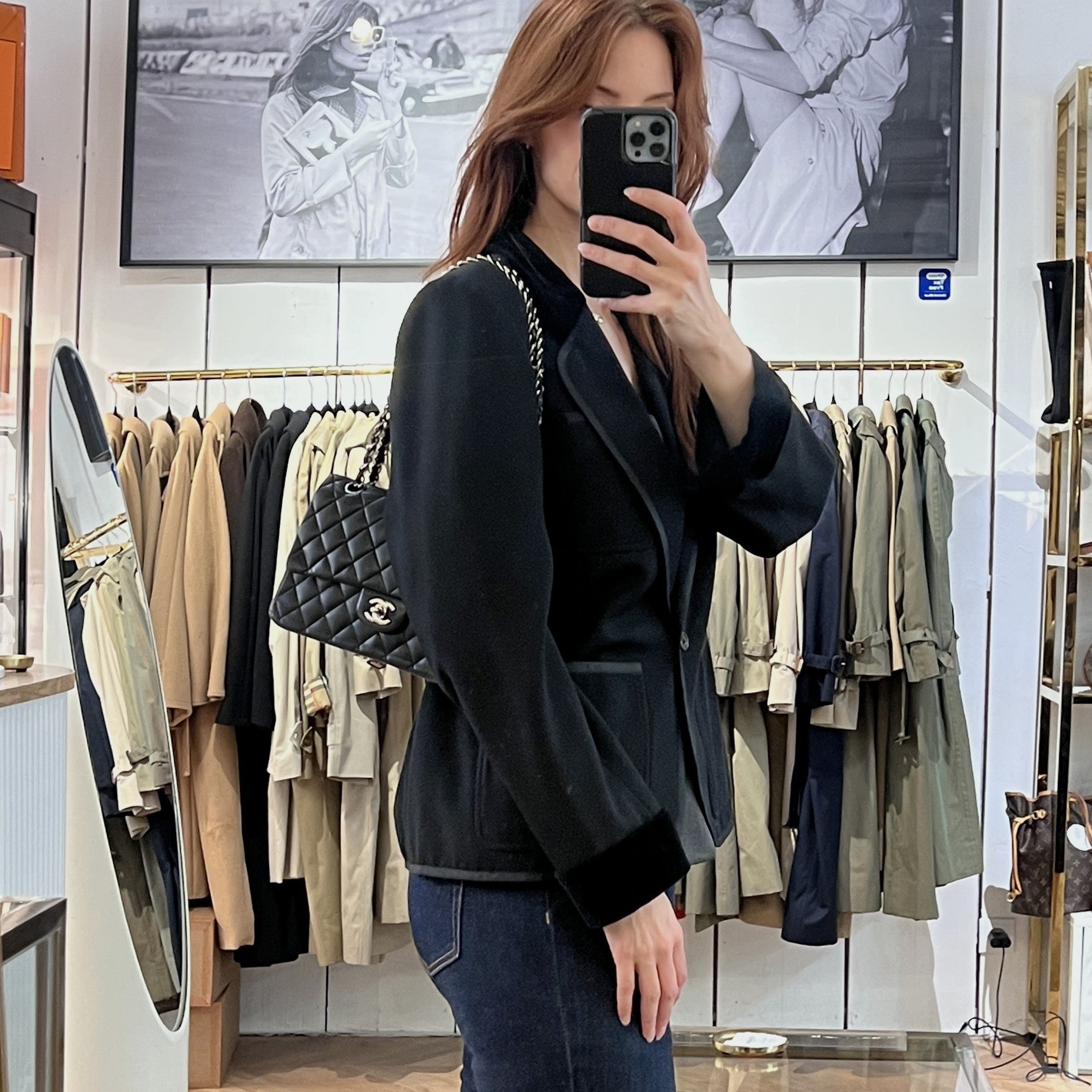 Sac à bandoulière CHANEL Classique 11.12 Medium cuir d'agneau noir vintage 2009-2010