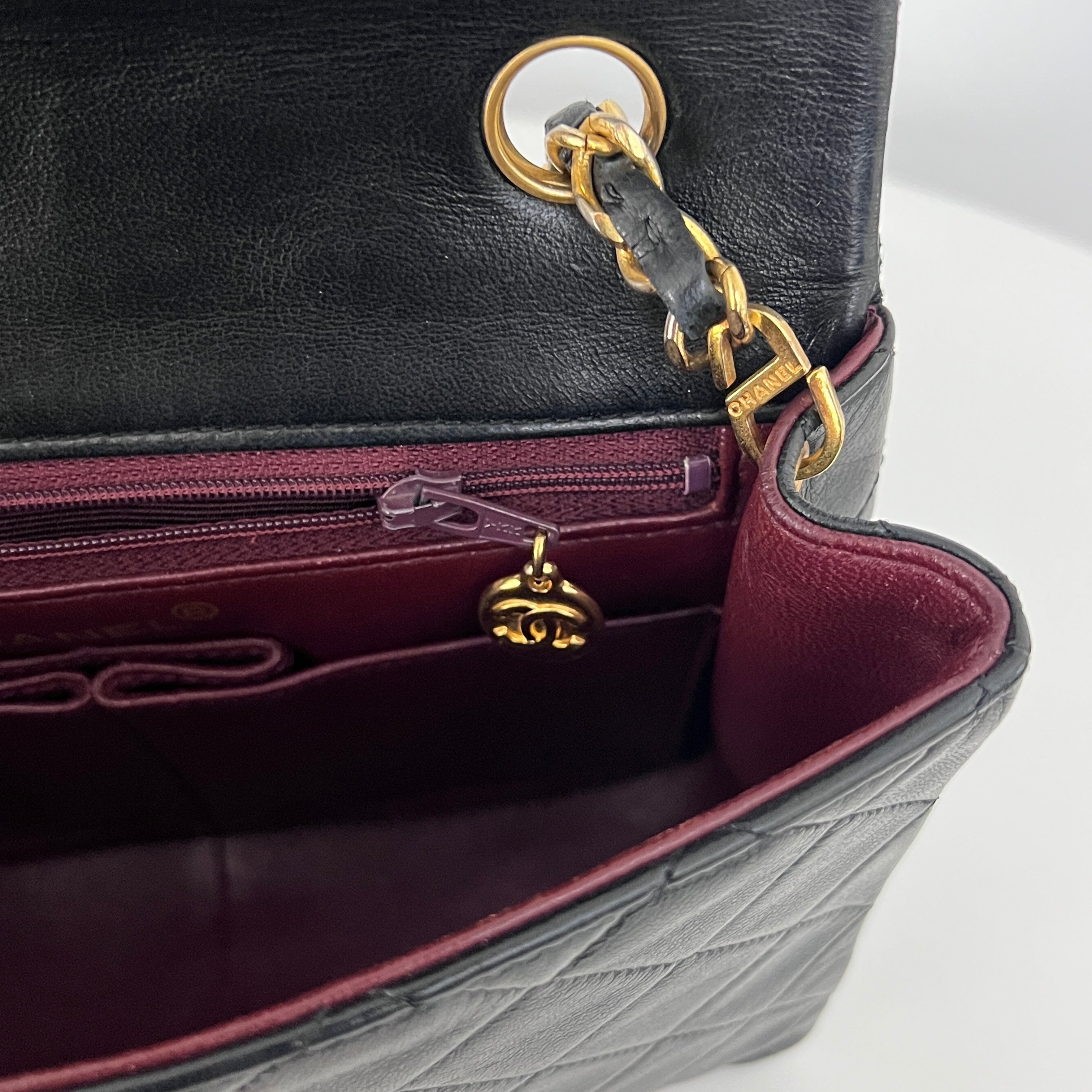 Sac à bandoulière CHANEL Classique Mini Rectangle cuir d'agneau noir vintage 1989-1991