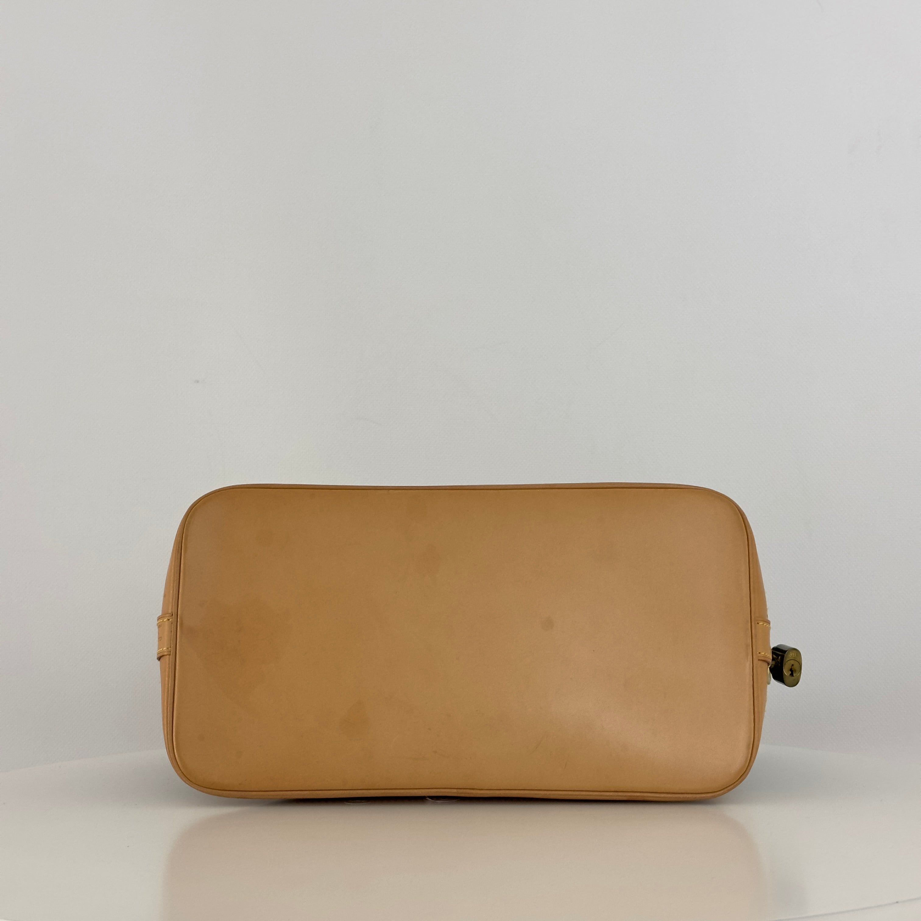 LOUIS VUITTON Alma MM handbag in brown canvas and leather