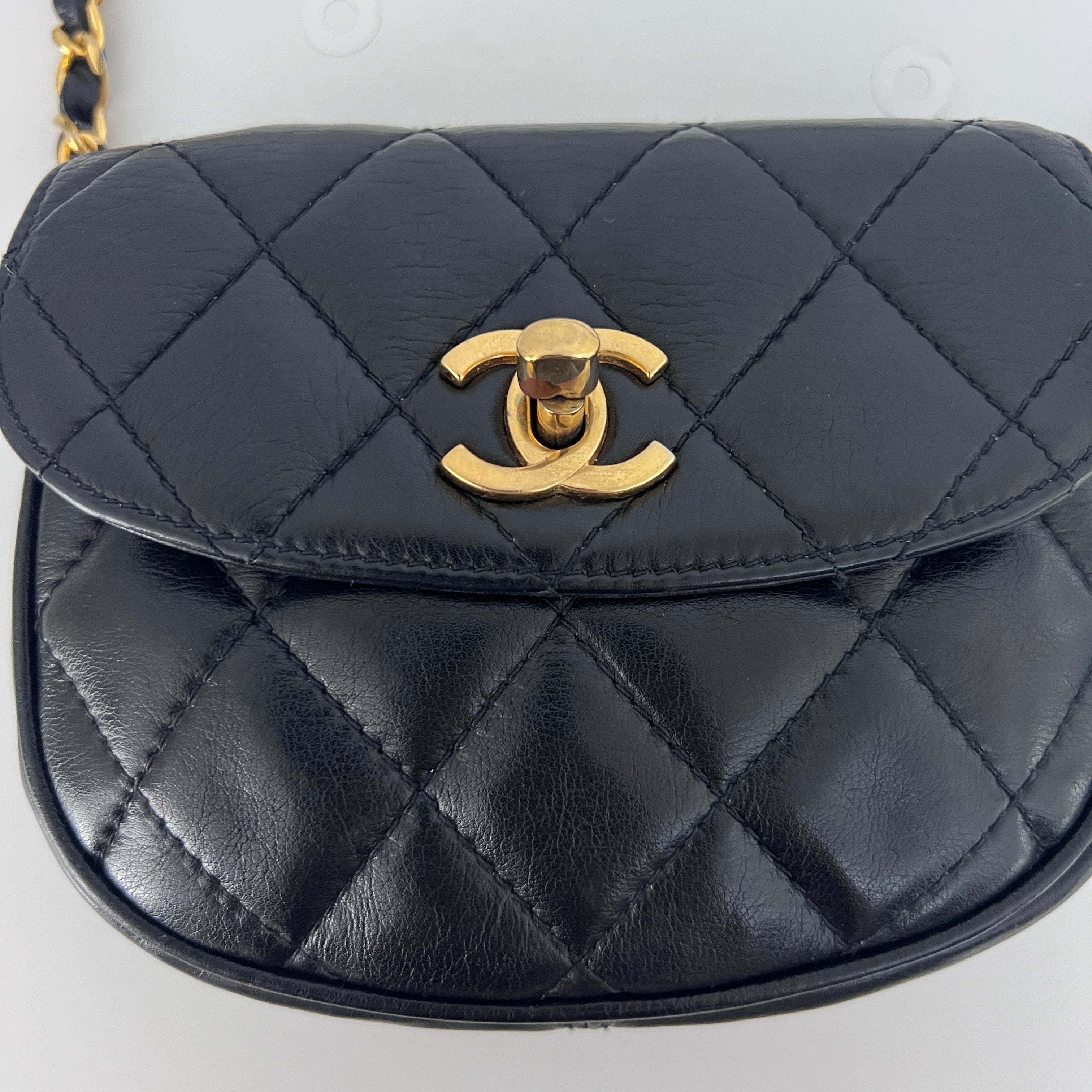Sac à bandoulière CHANEL Matelassé Chain cuir d'agneau noir vintage 1996-1997