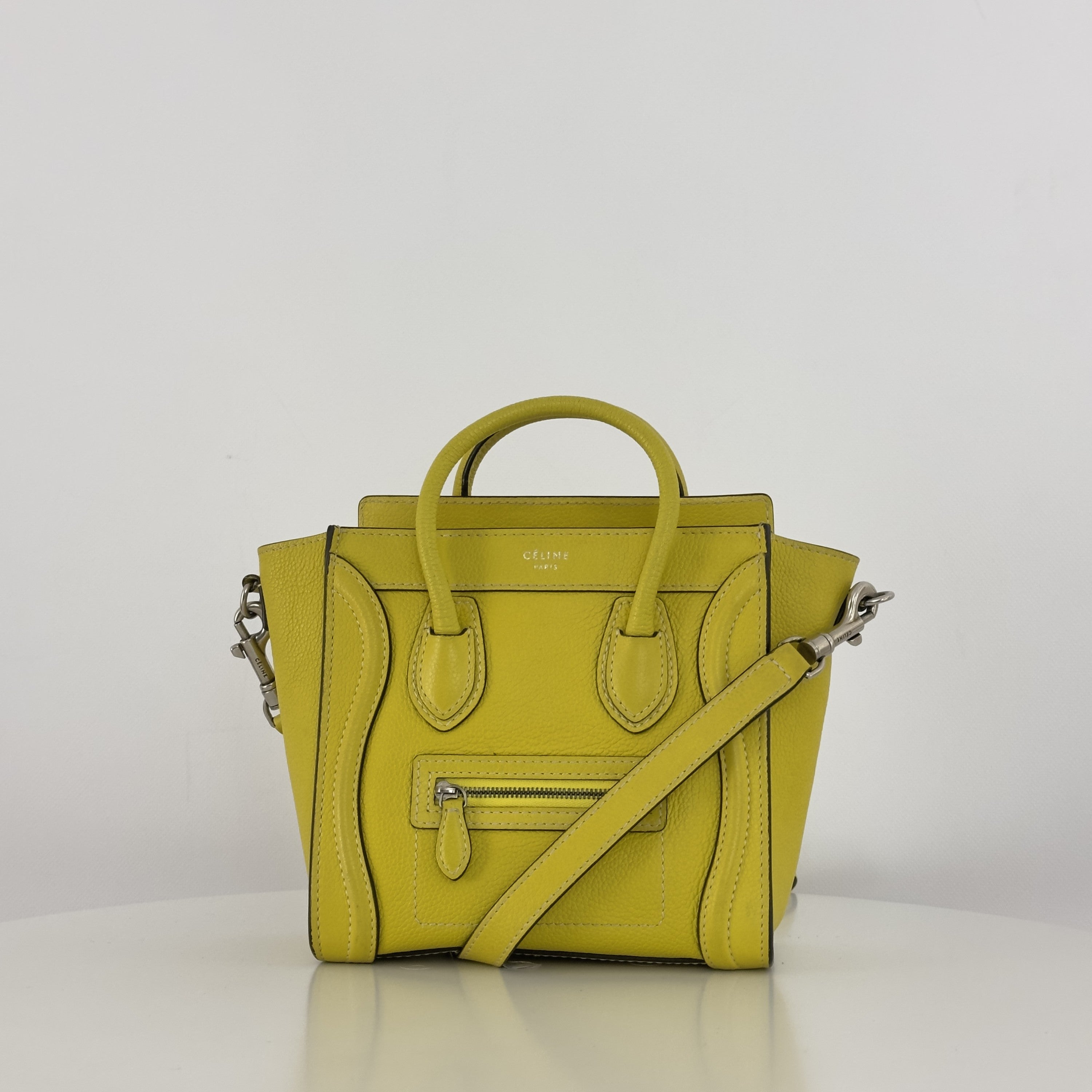 Sac à main CELINE Nano Luggage cuir jaune