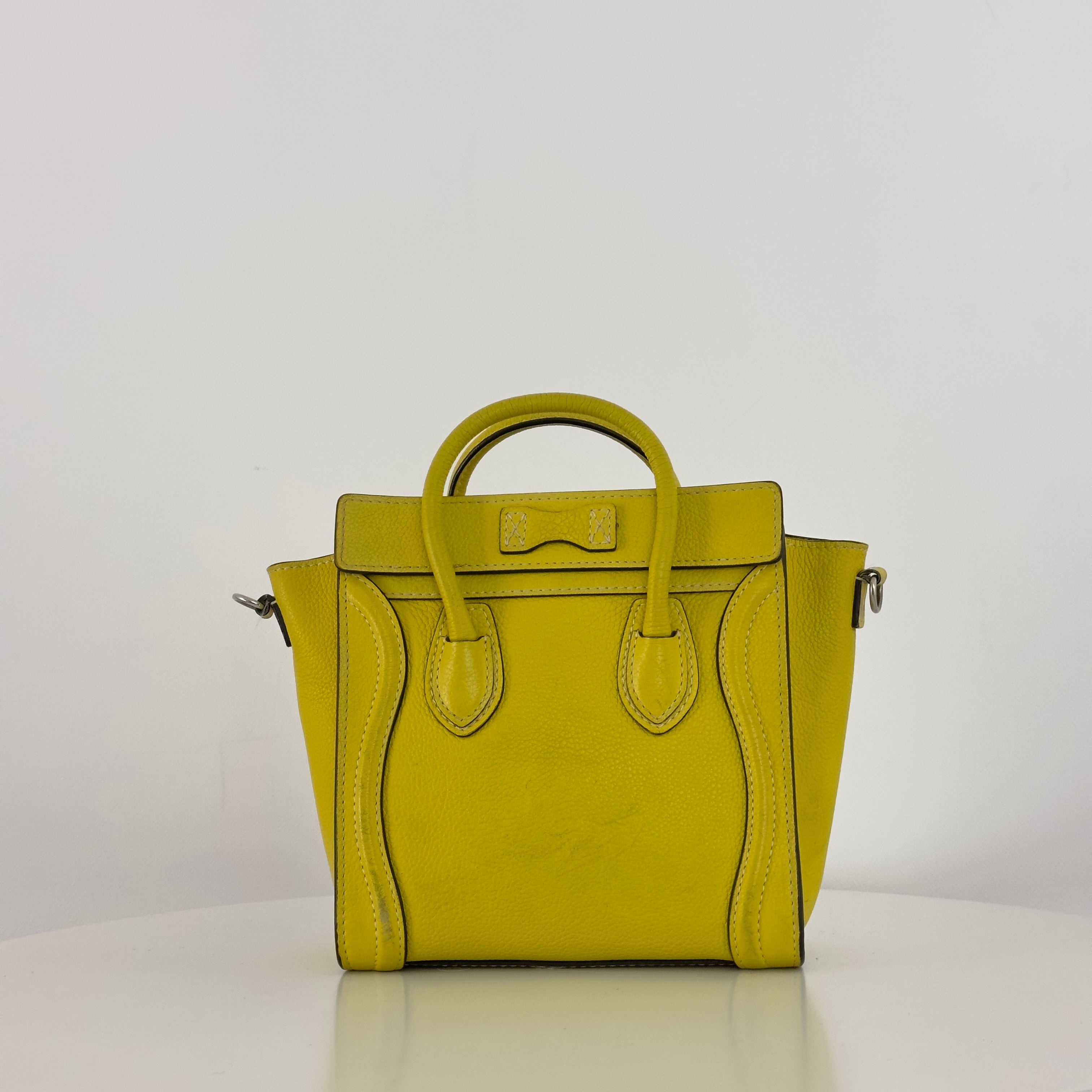 Sac à main CELINE Nano Luggage cuir jaune