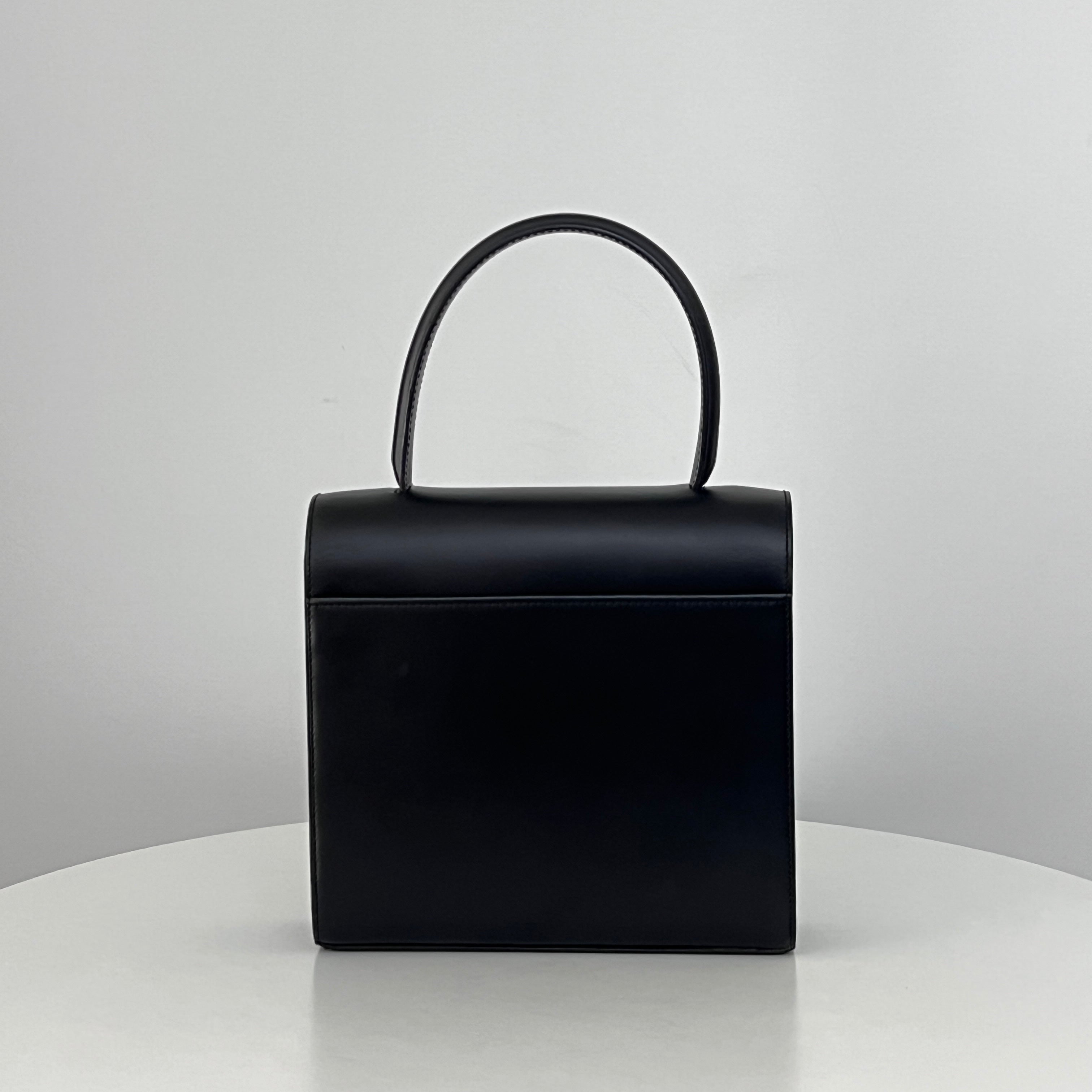 Sac à bandoulière CARTIER Panthère C cuir lisse noir