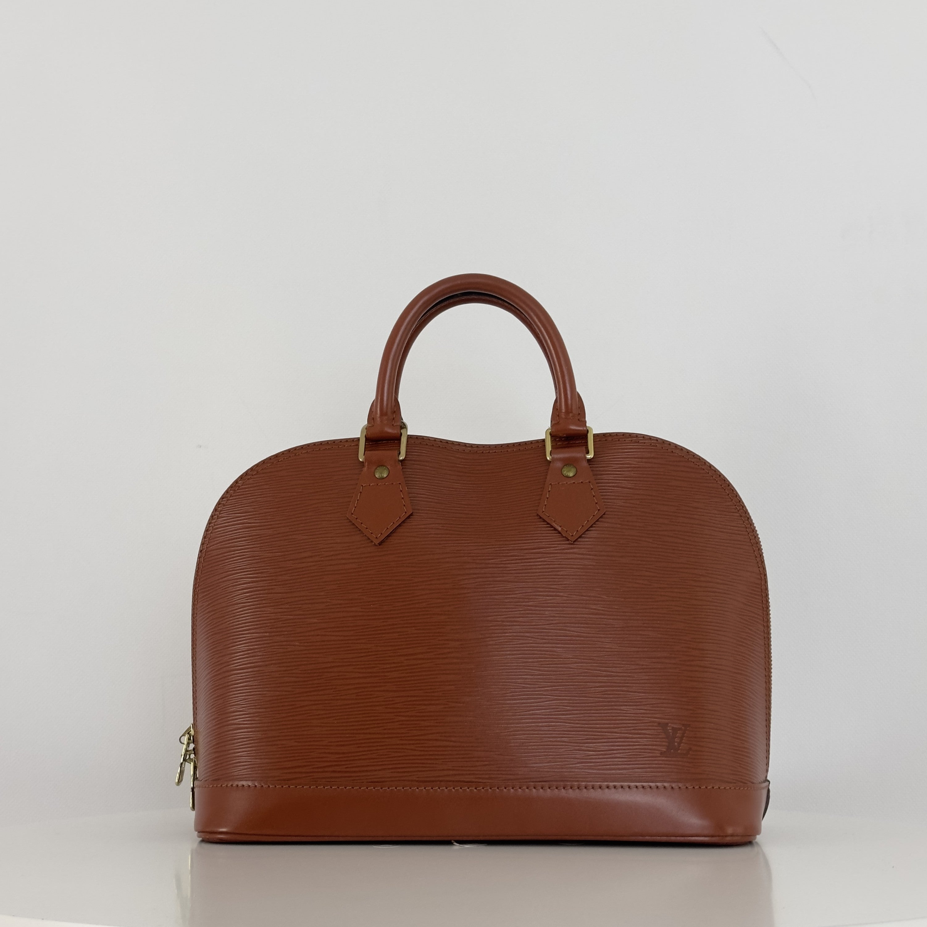 LOUIS VUITTON Alma PM handbag in brown Epi leather