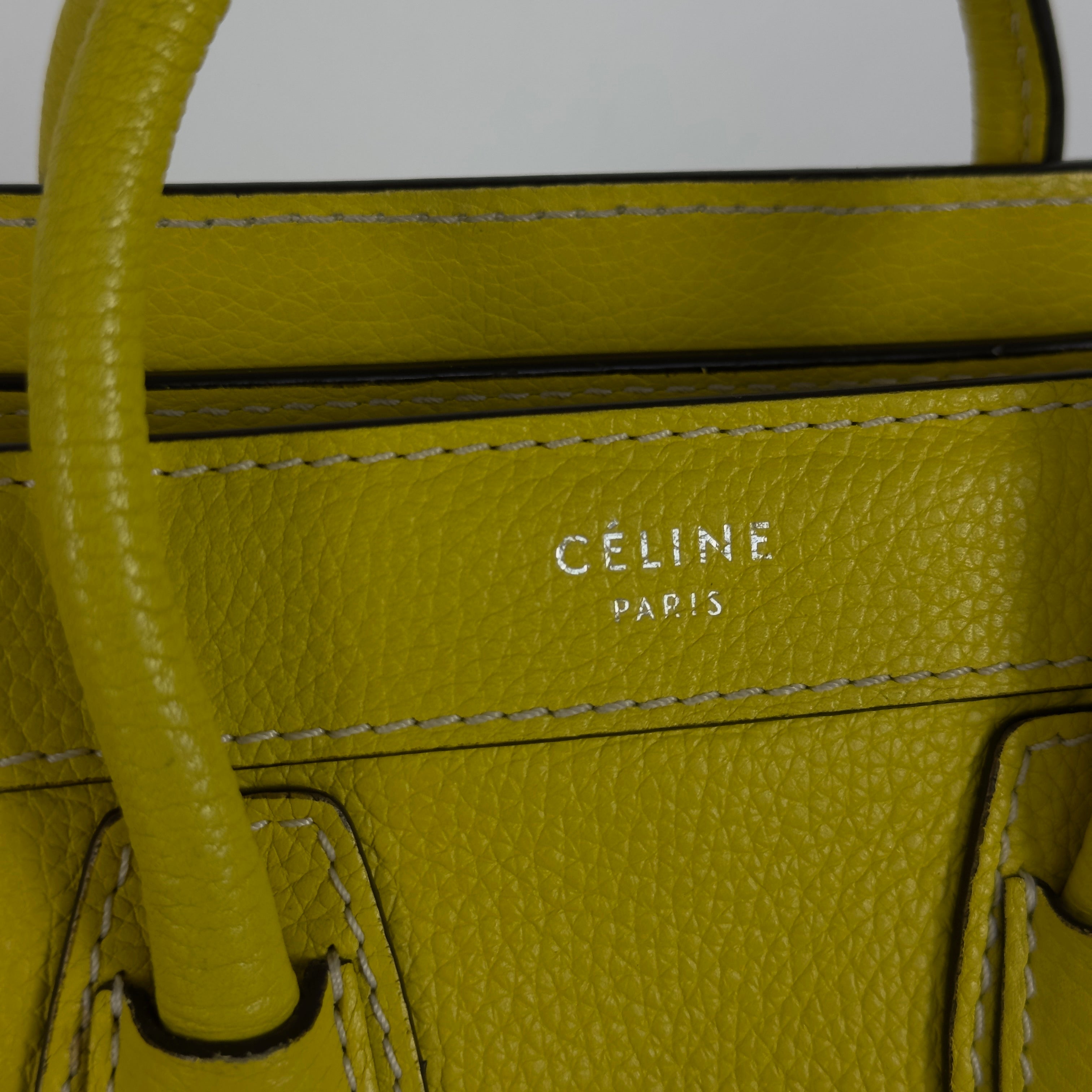 Sac à main CELINE Nano Luggage cuir jaune